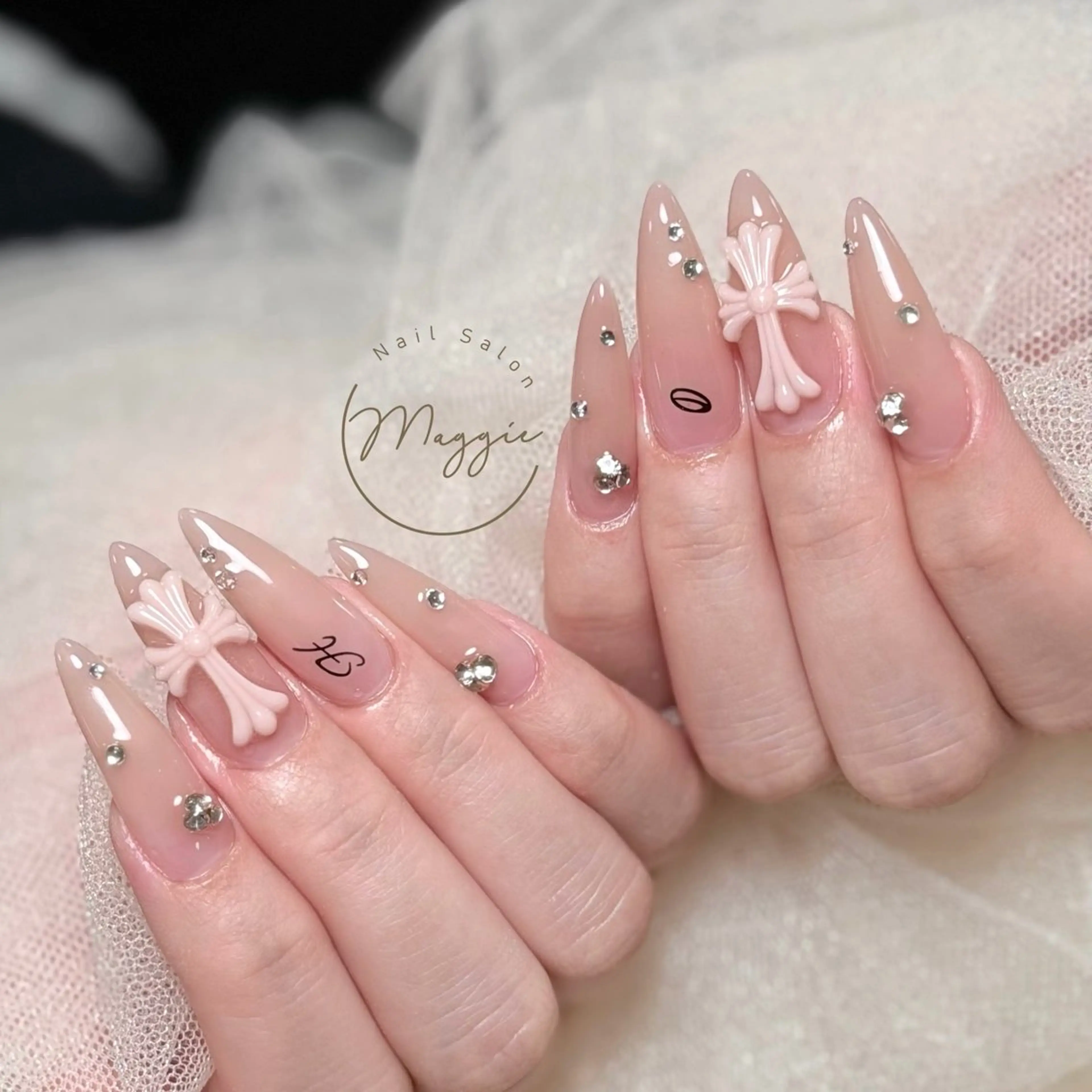 ネイル Maggie Nail🦩のネイルデザイン