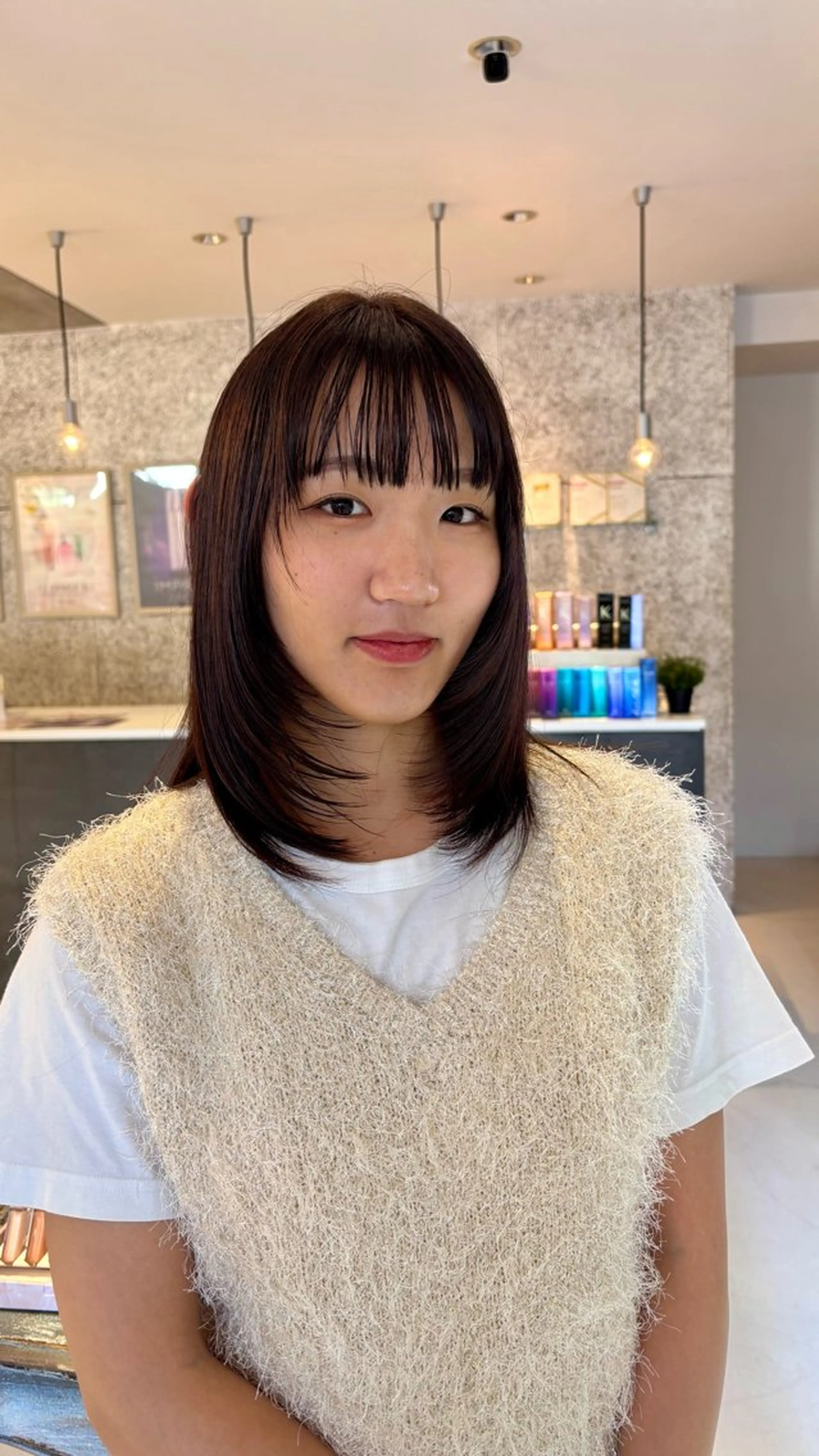 ロング カラー ブラウンカラー ピンクカラー ピンクブラウン 顔周りカット レイヤーカット ヘアカラー 岩﨑 楓加のヘアスタイル