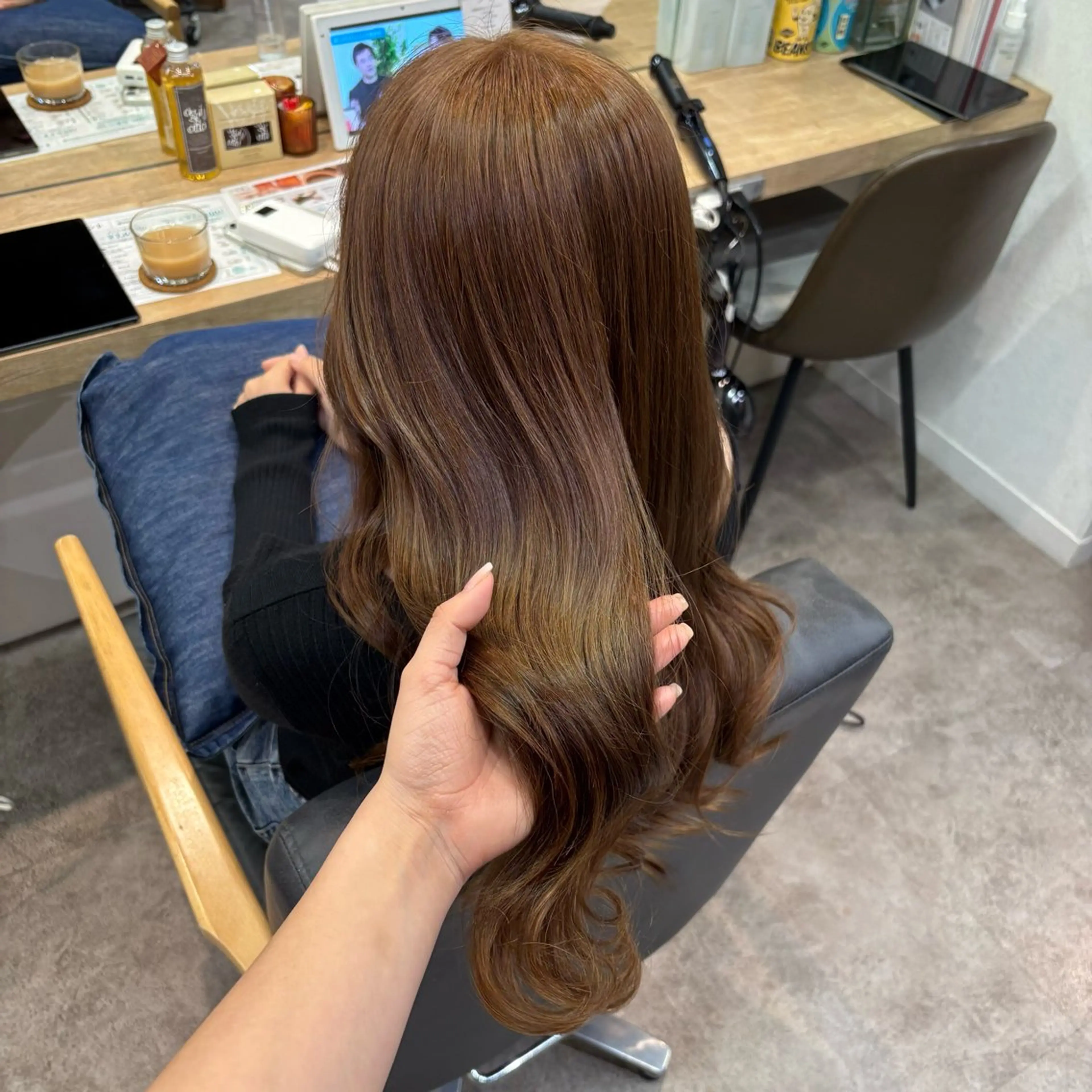 カラー ベージュカラー ブリーチ ブラウンカラー ブラウンベージュ 透明感カラー ヘアカラー 艶カラー🪡髪質改善 アレンジ🎀airiのヘアスタイル