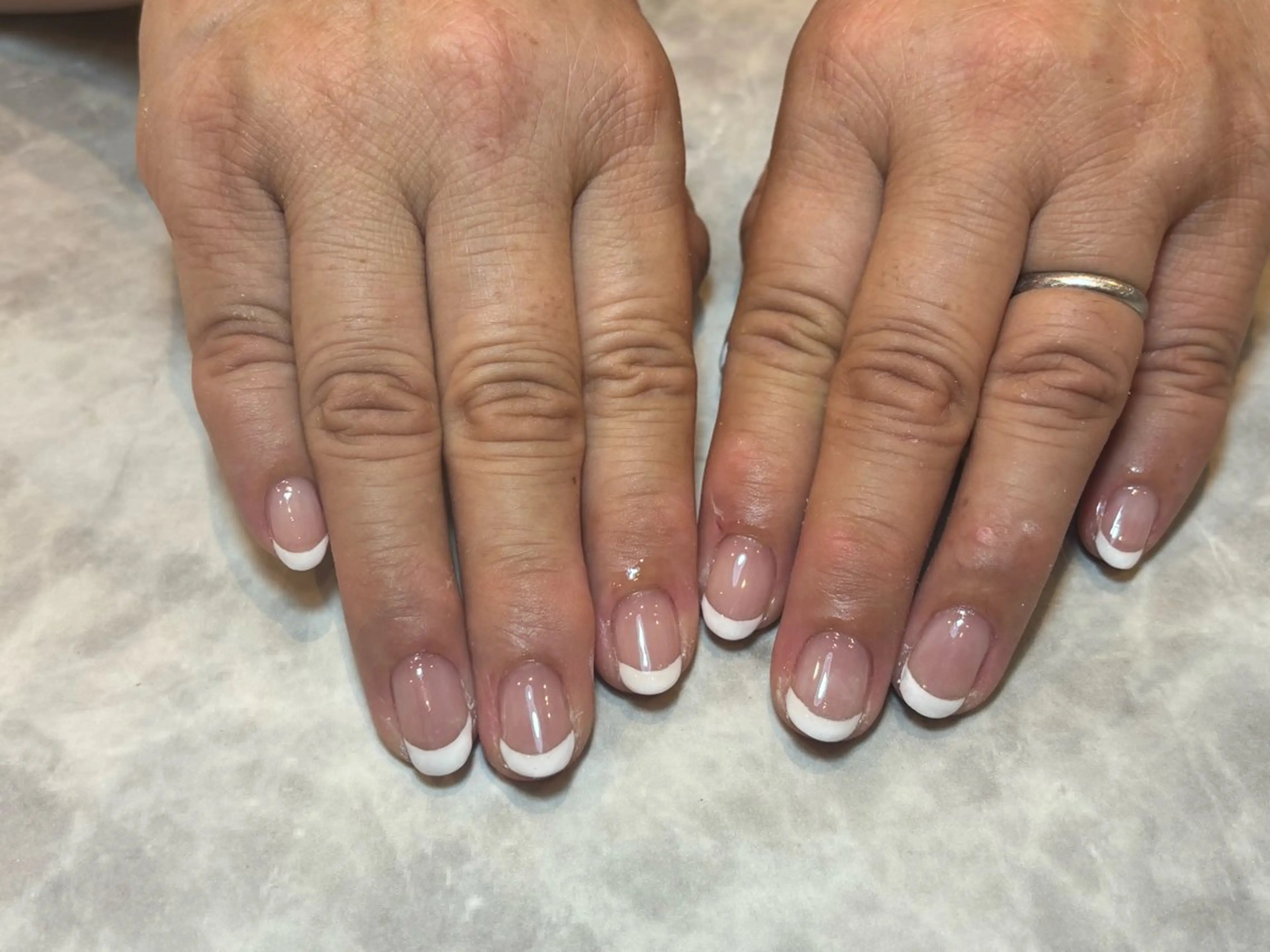 ネイル フレンチネイル ハンドネイル salon yのネイルデザイン