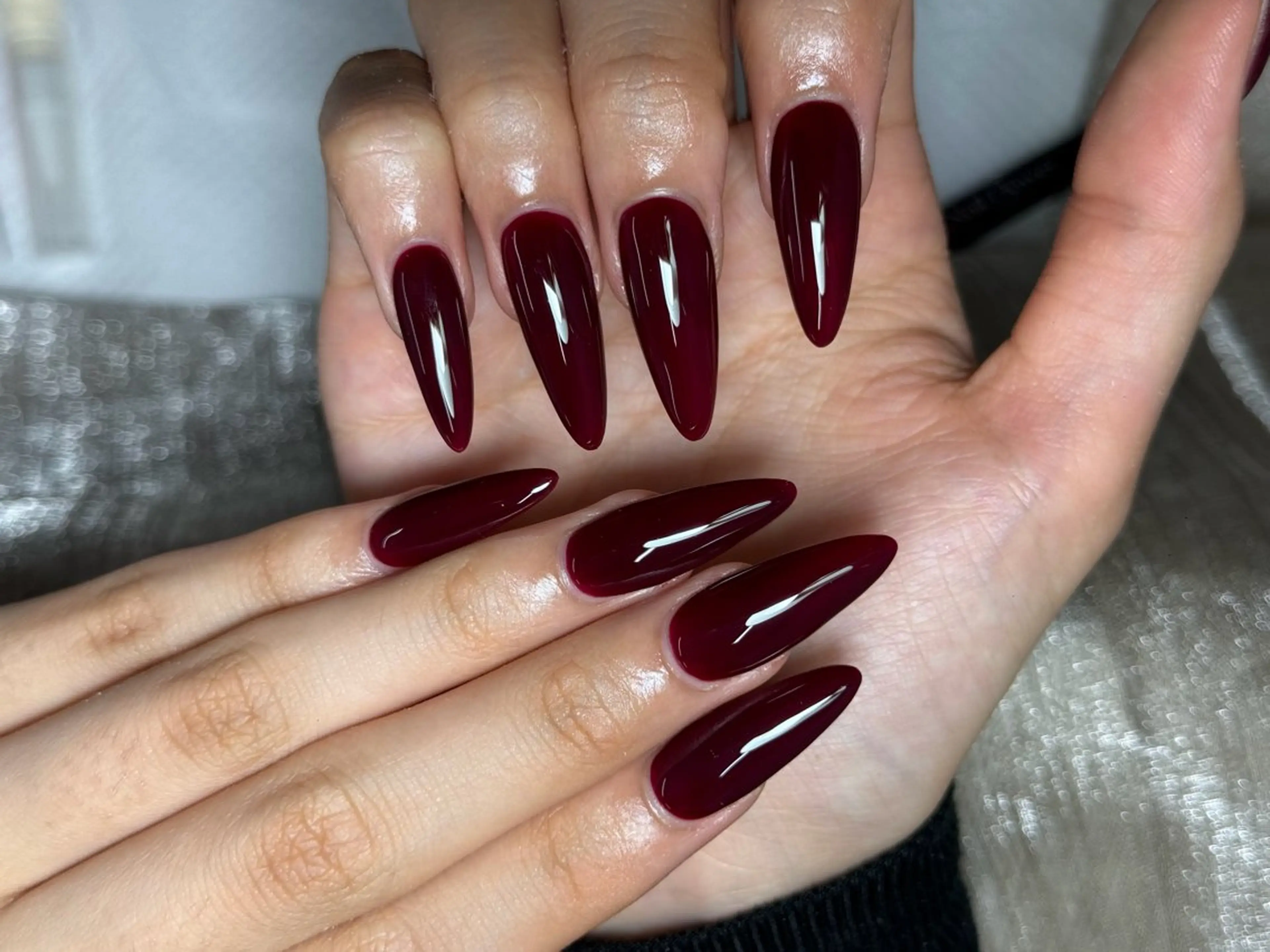 ネイル オーロラネイル ブルー チークネイル フットネイル フレンチネイル ハンドネイル Ema 大塚のネイルデザイン