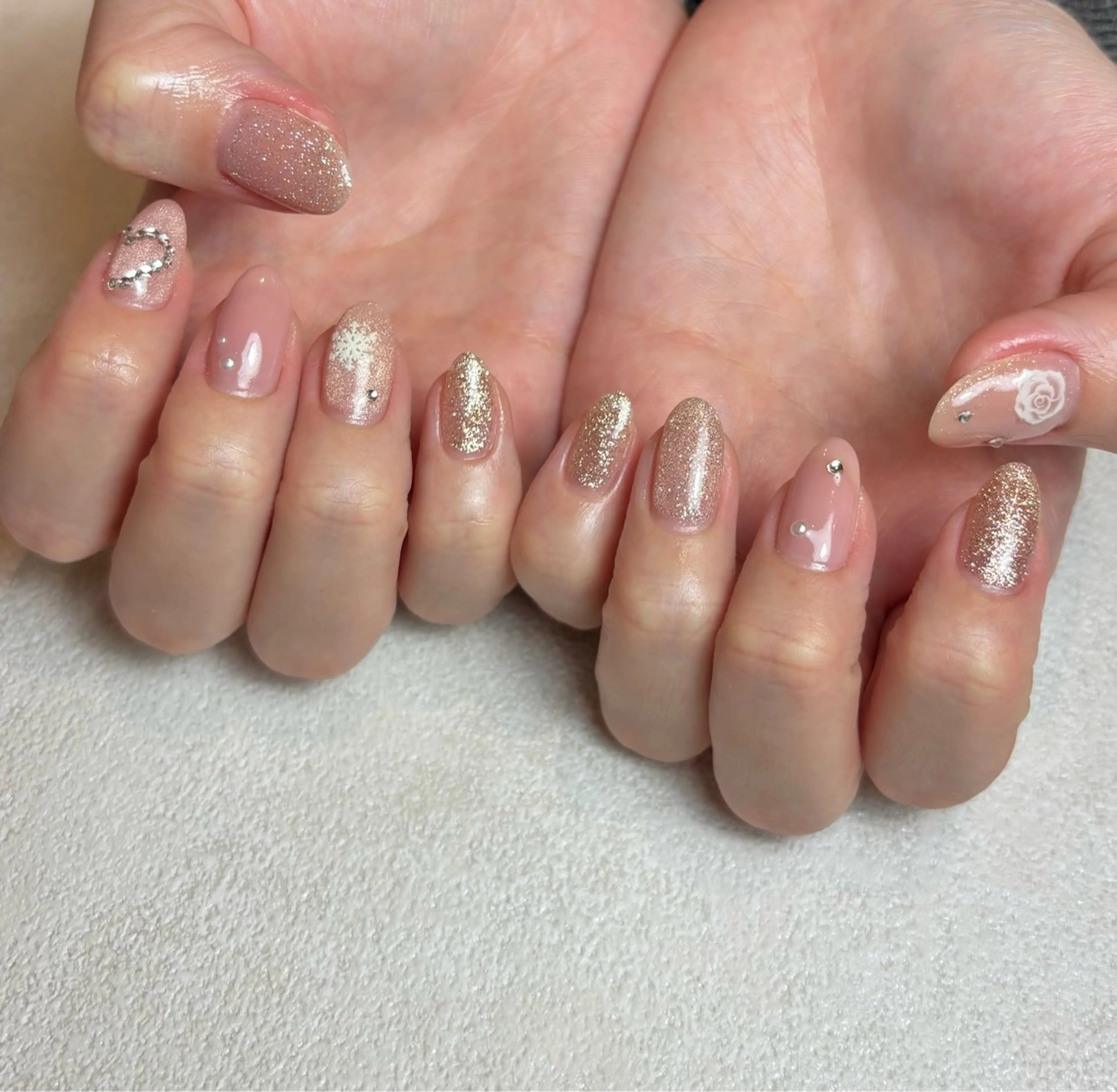 ネイル フラッシュネイル ハート キラキラネイル 韓国ネイル マグネットネイル ハンドネイル 山田 美羽のネイルデザイン