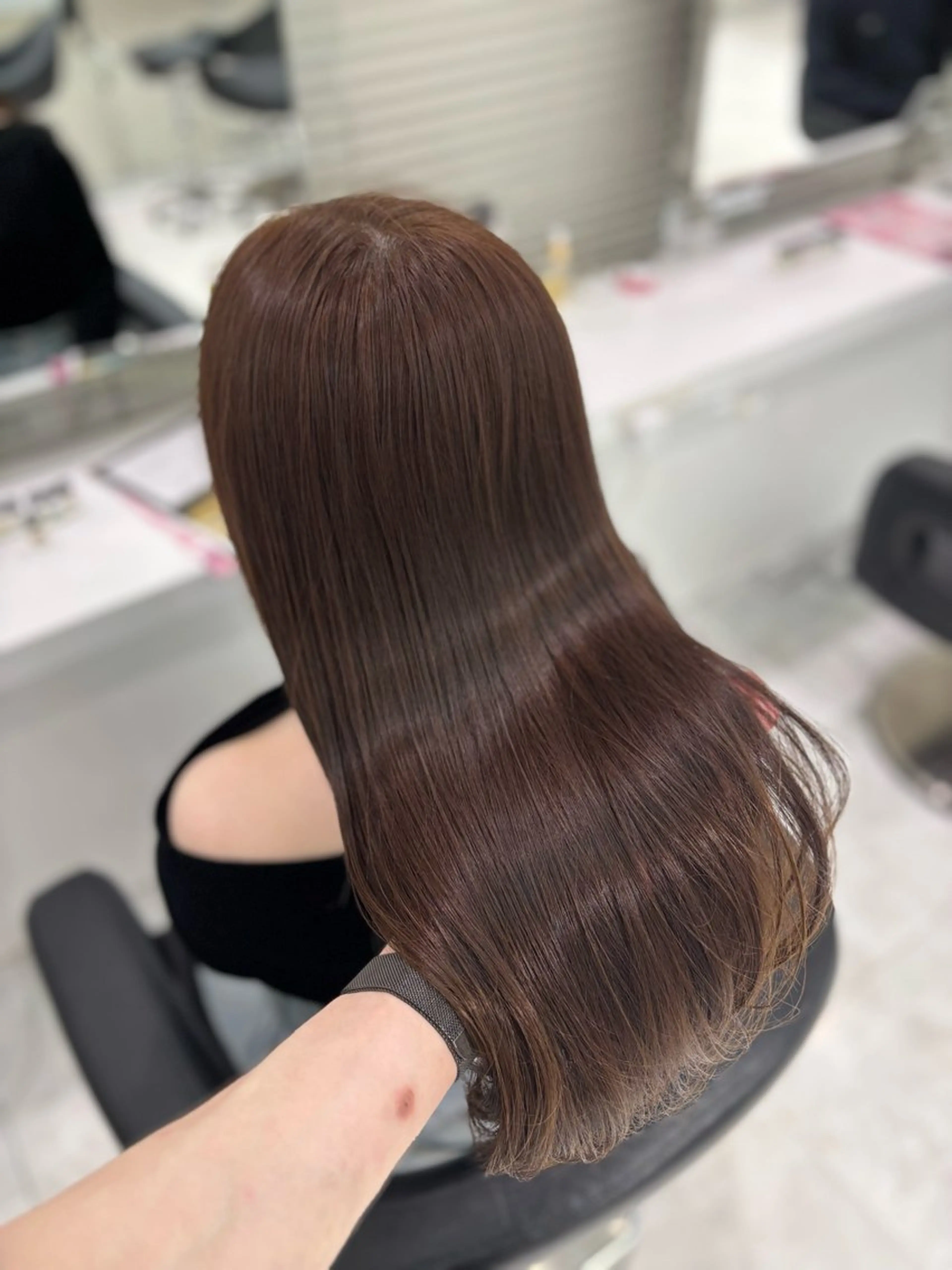 ロング カラー ヘアカラー トリートメント ヘッドスパ ヘアセット 流行りの透明感カラー ×縮毛矯正🤍ユウのヘアスタイル