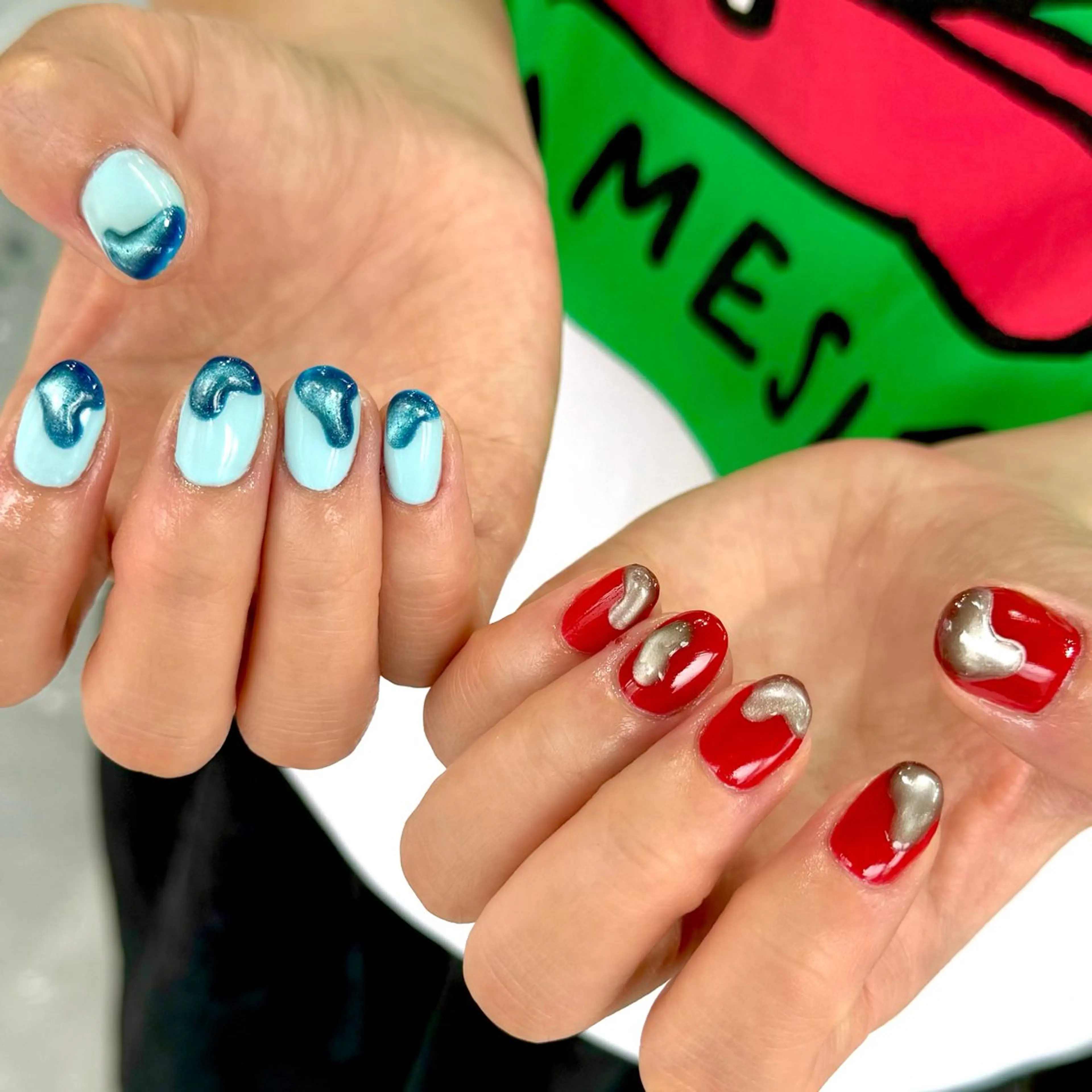 ネイル ブルー 赤色 ハンドネイル HARUKA ネイリスト福岡/薬院のネイルデザイン