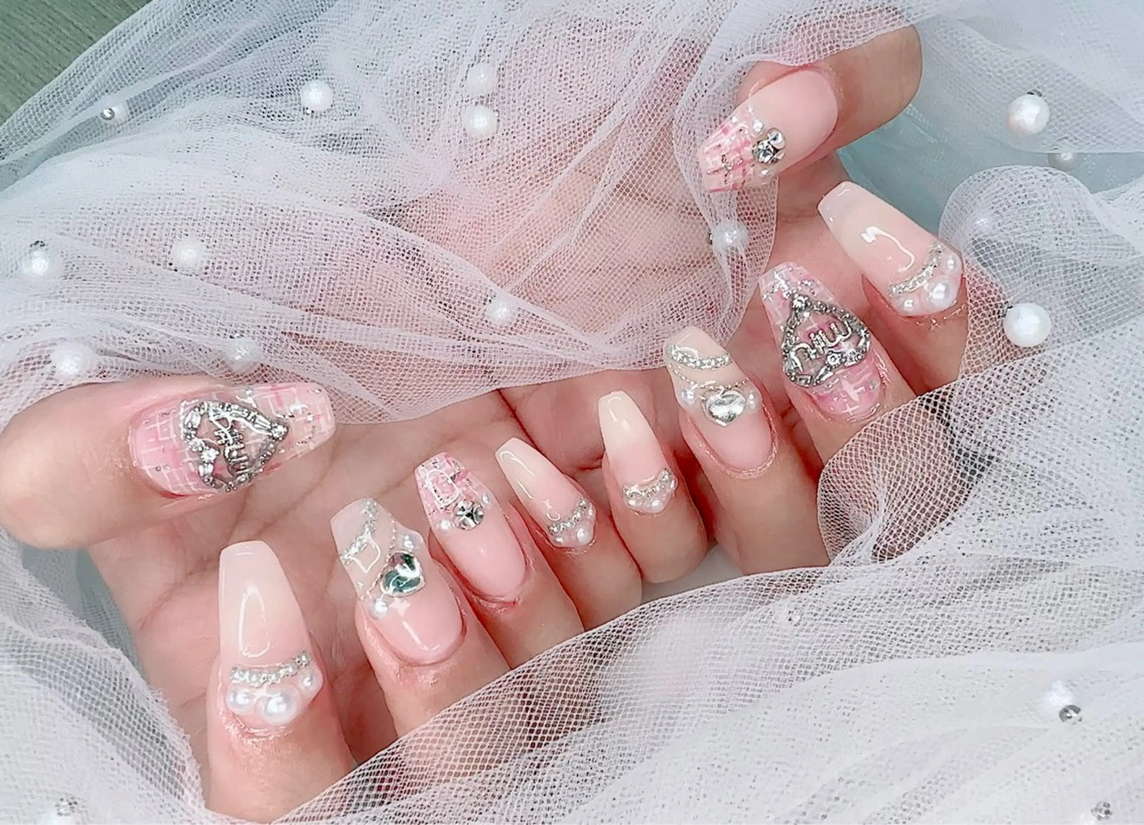 ネイル R salonのネイルデザイン