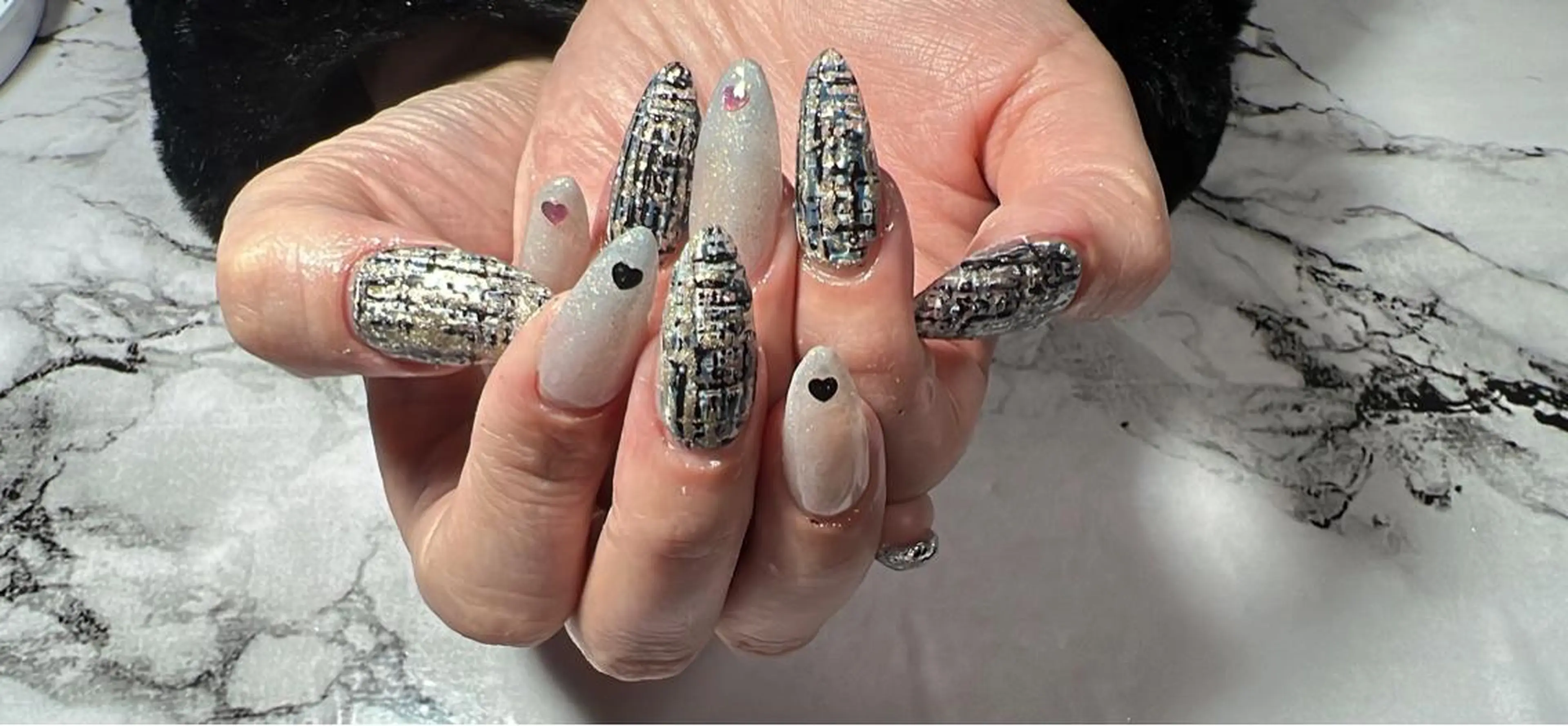 ネイル ツイードネイル Ruana Nailのネイルデザイン