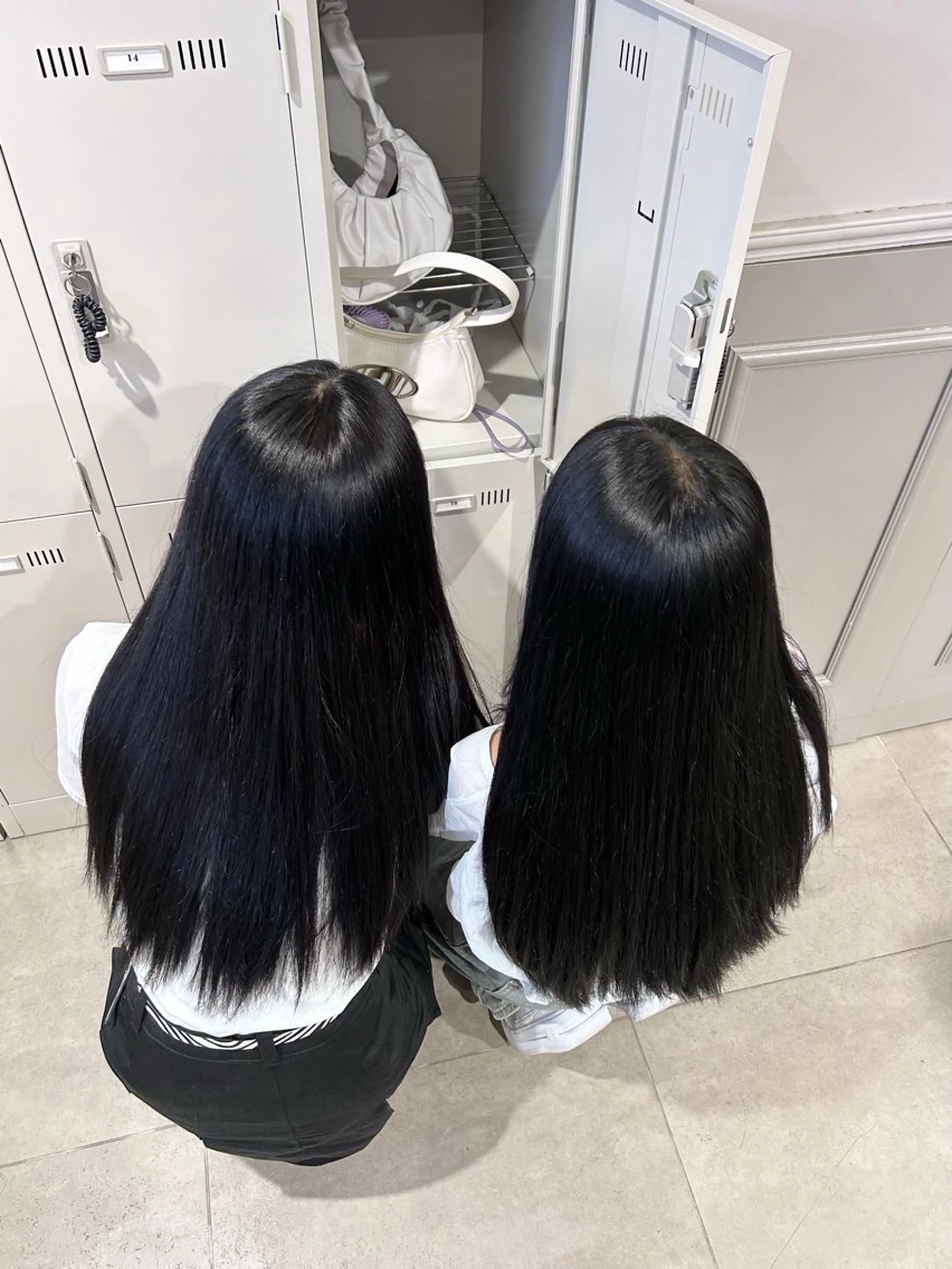 カラー ヘアカラー 透明感ベージュ🤎 ナチュラルレイヤーのヘアスタイル