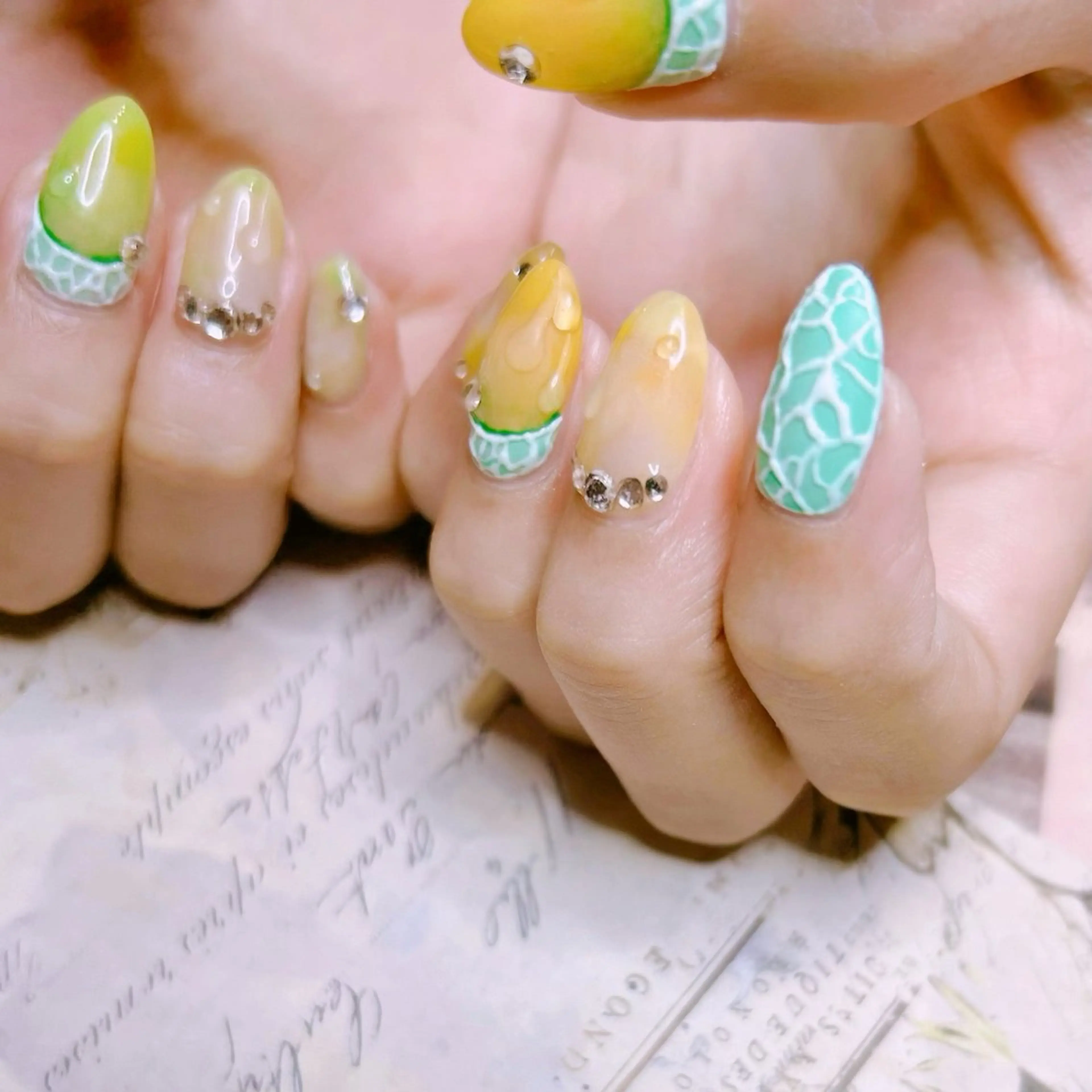 ネイル NOIROUGE所属・NOI ROUGEのネイルデザイン