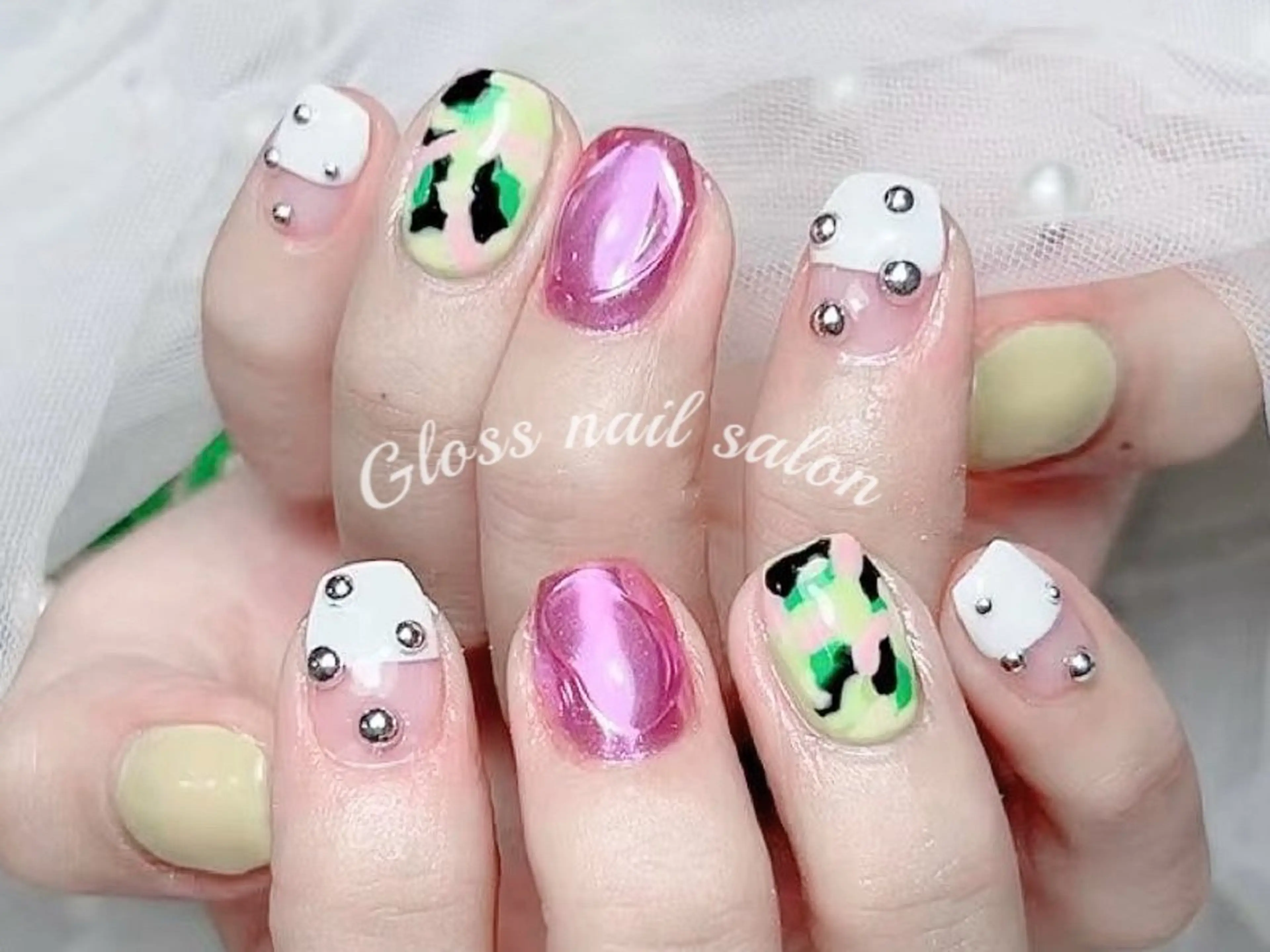 ネイル Gloss nail ジェル&長さだし専門のネイルデザイン