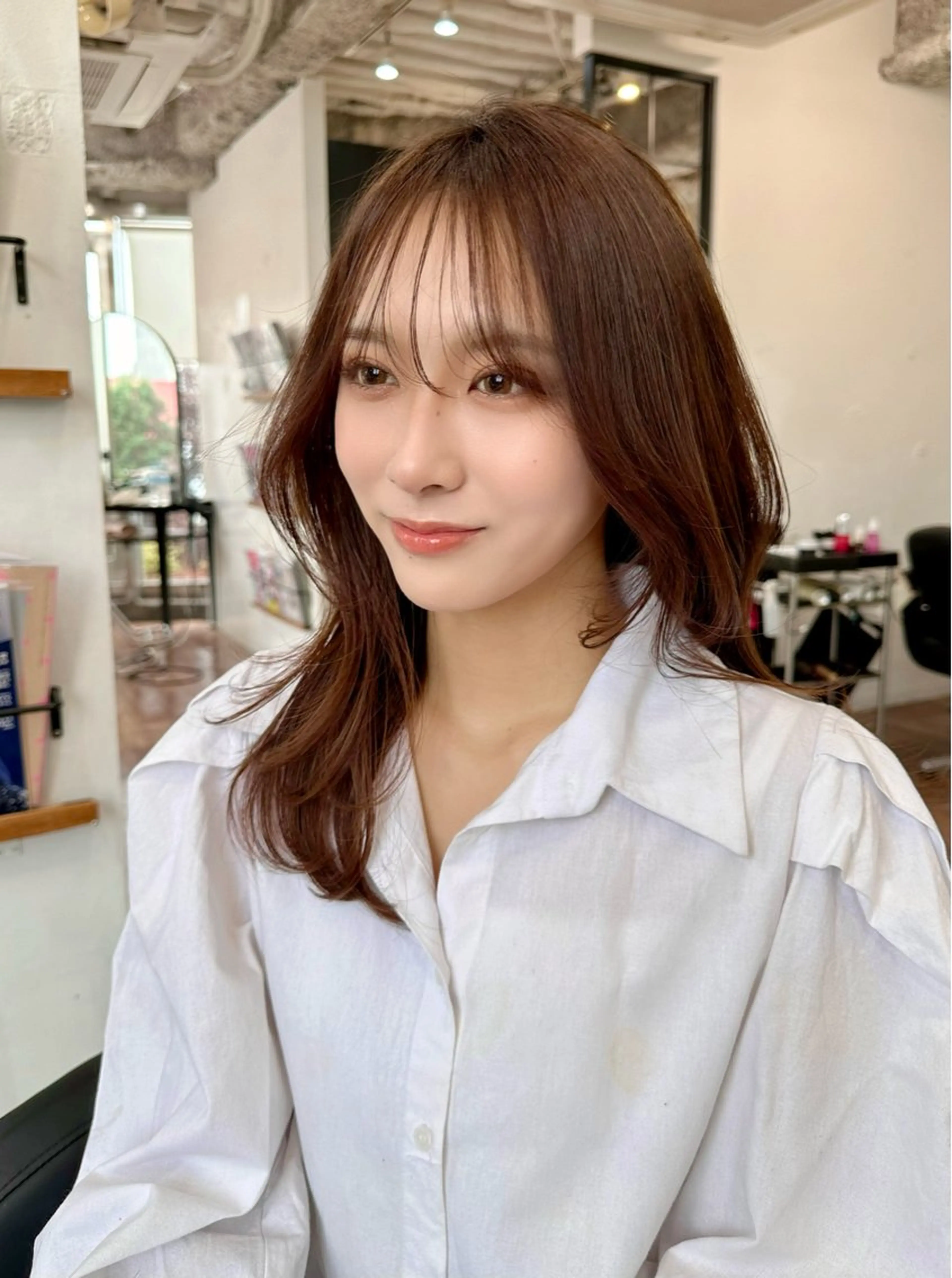 ミディアム レイヤー/顔周り 田山 穂波のヘアスタイル