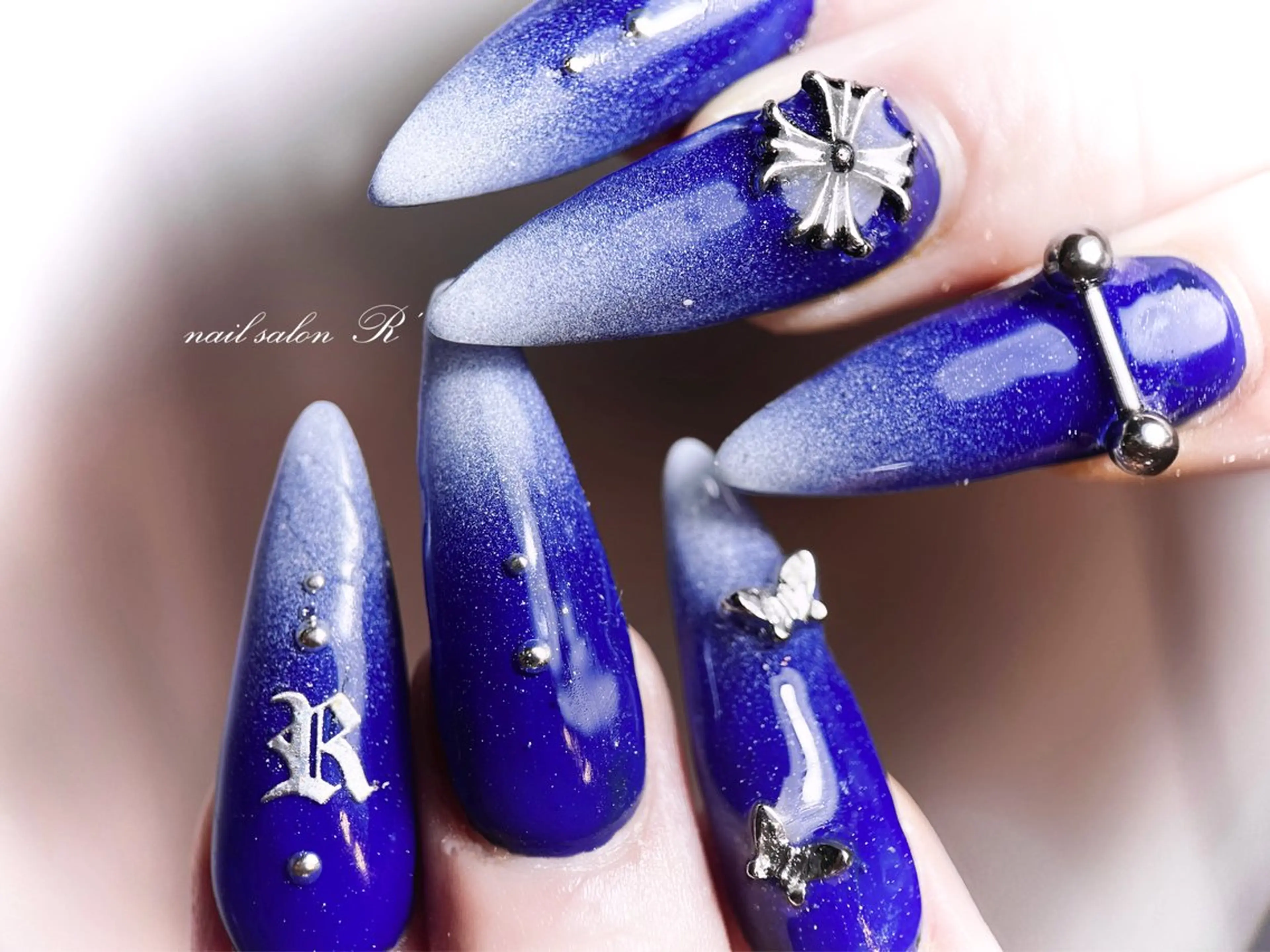 ネイル nailsalon R’のネイルデザイン
