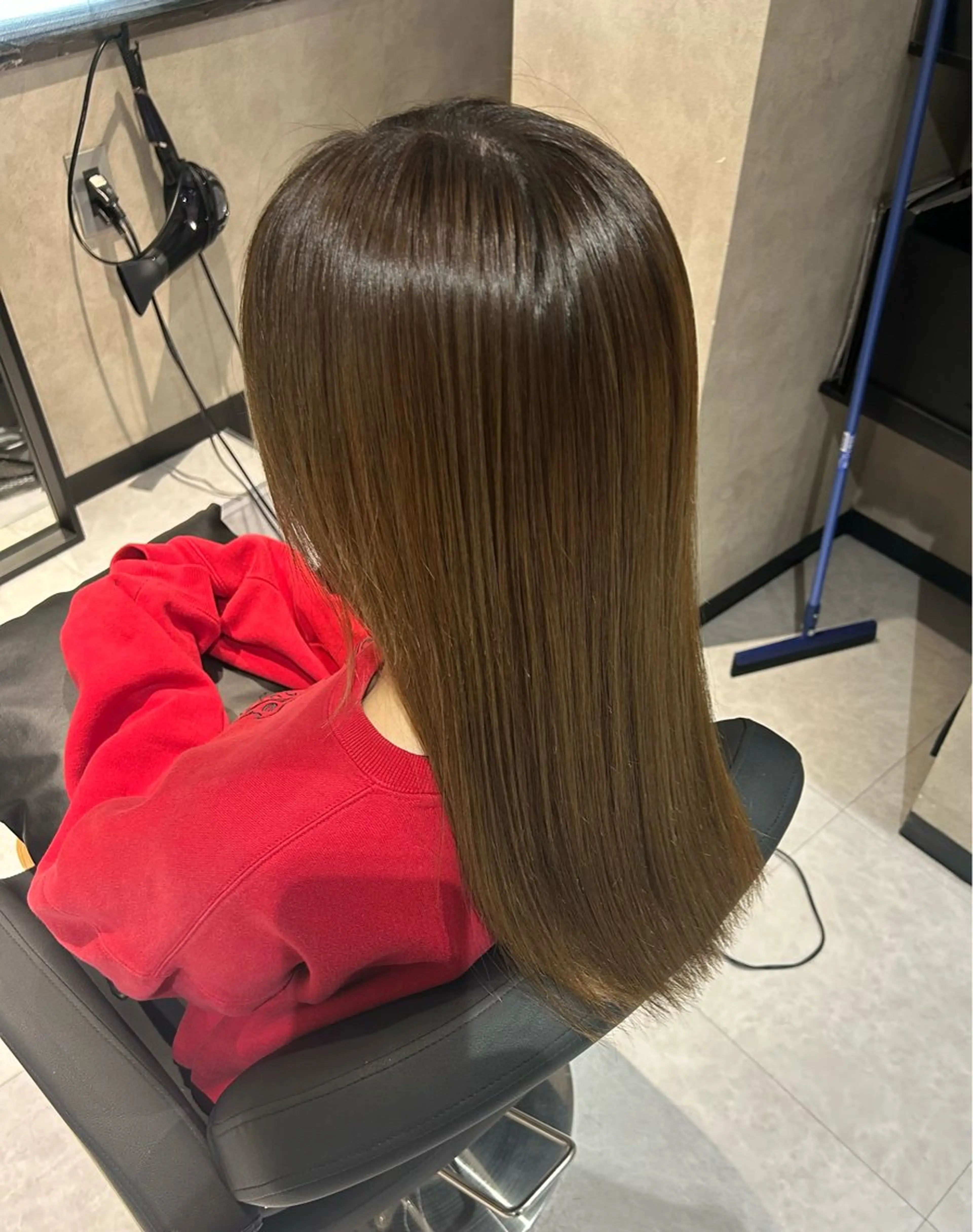 ロング カラー ベージュカラー オリーブベージュ ヘアカラー トリートメント 《.Xian》リク /透明感/メンズのヘアスタイル