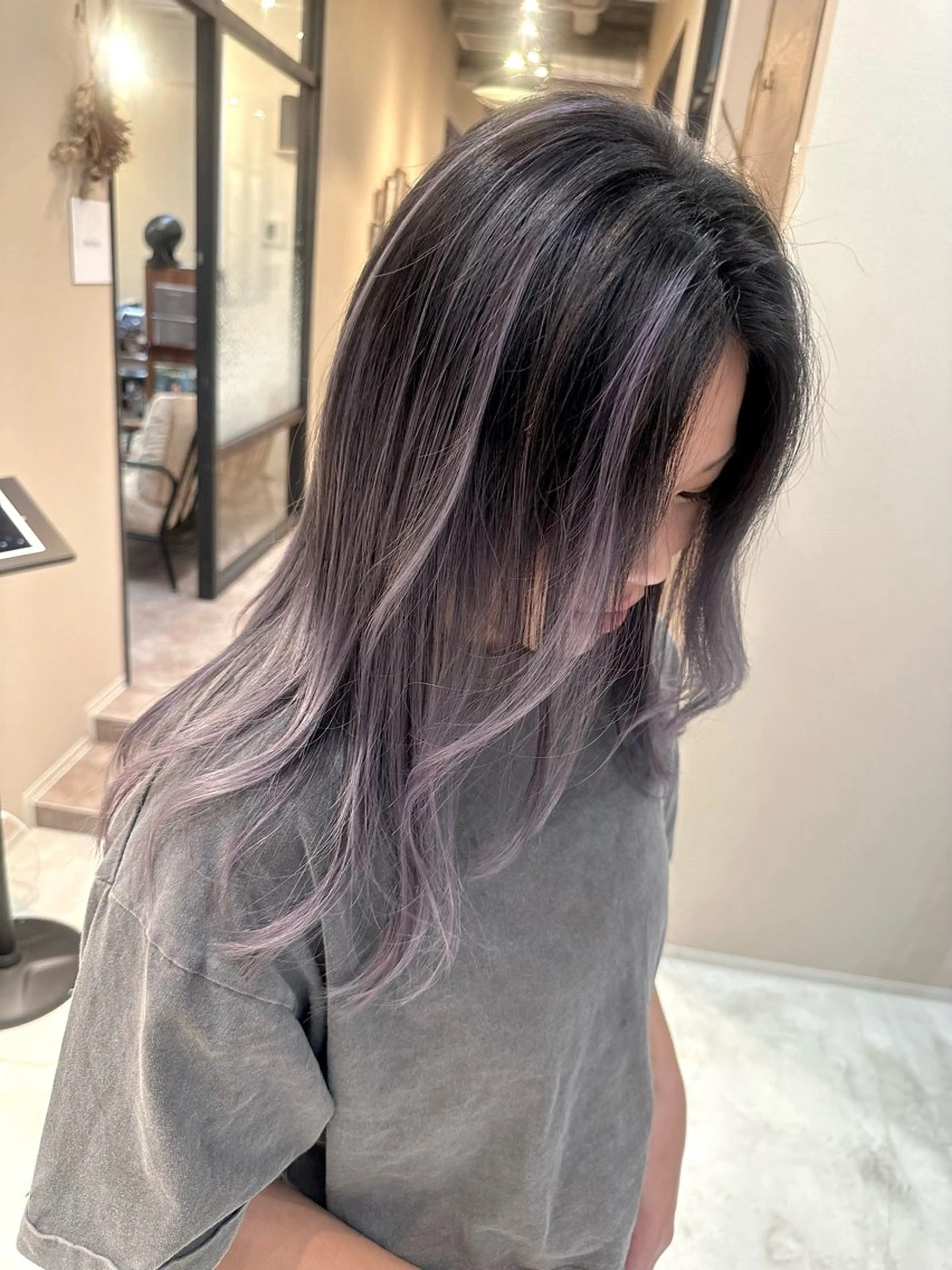 セミロング レイヤーカット ヘアカラー 🔷ブリーチバレイヤ ージュ🔷飯野達也のヘアスタイル