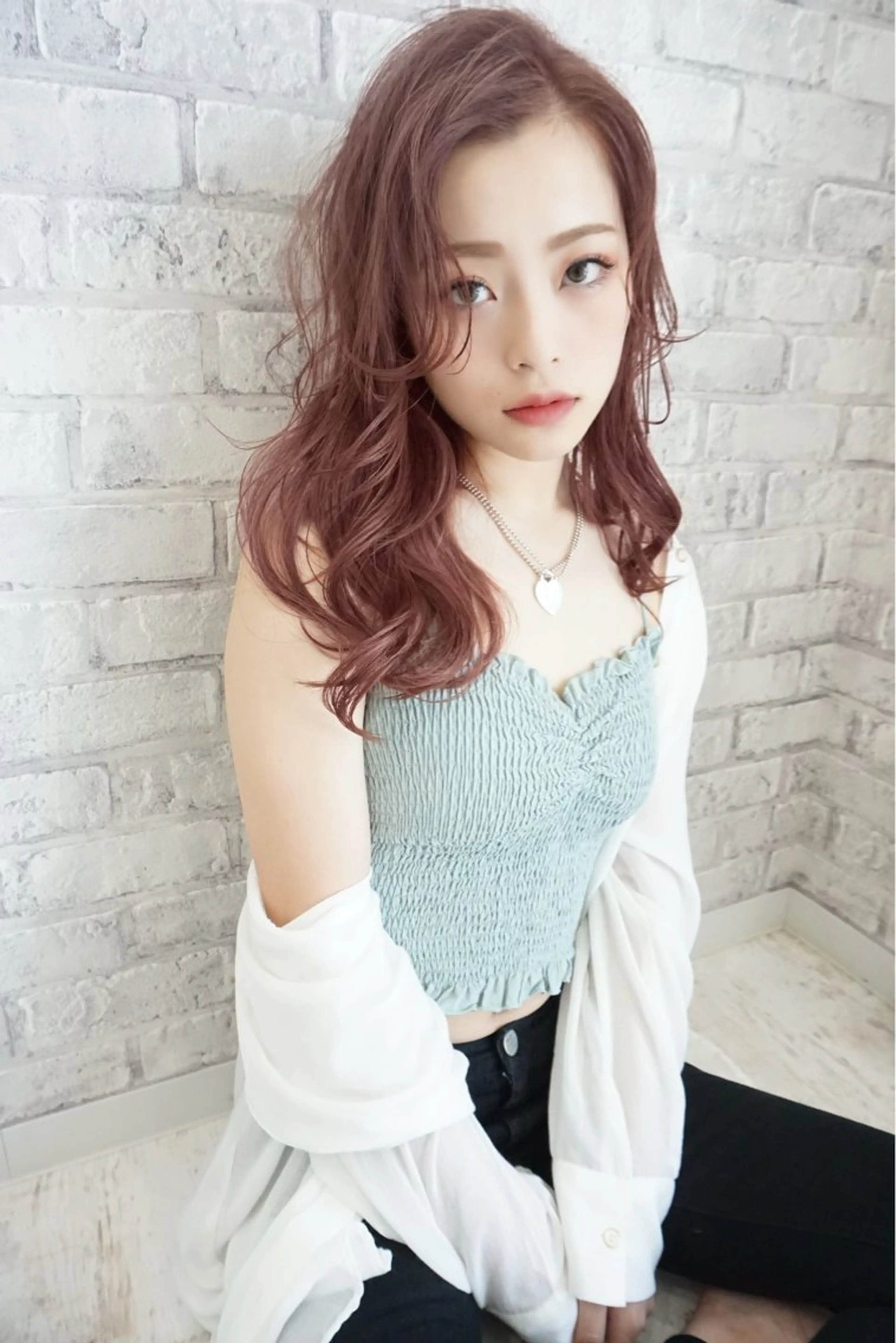 ロング カラー ブリーチ 透明感カラー ピンクカラー 顔周りカット 藤井 章太のヘアスタイル