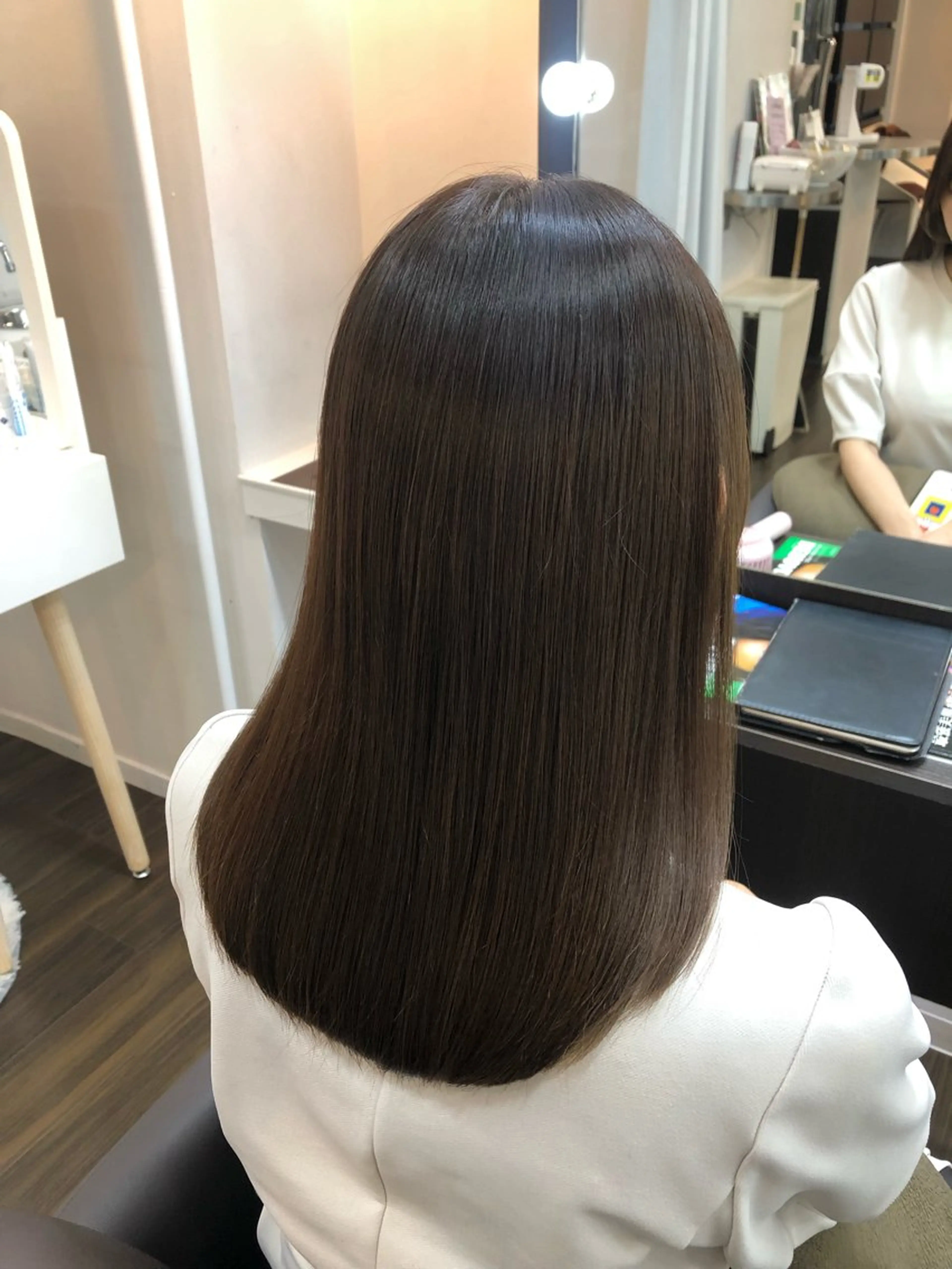 🥉アホ毛解消＋乾かすだけで艶美髪🌟表面美髪ストレート＋髪質改善超音波トリートメント＋濃密シルクSPA🤍の写真