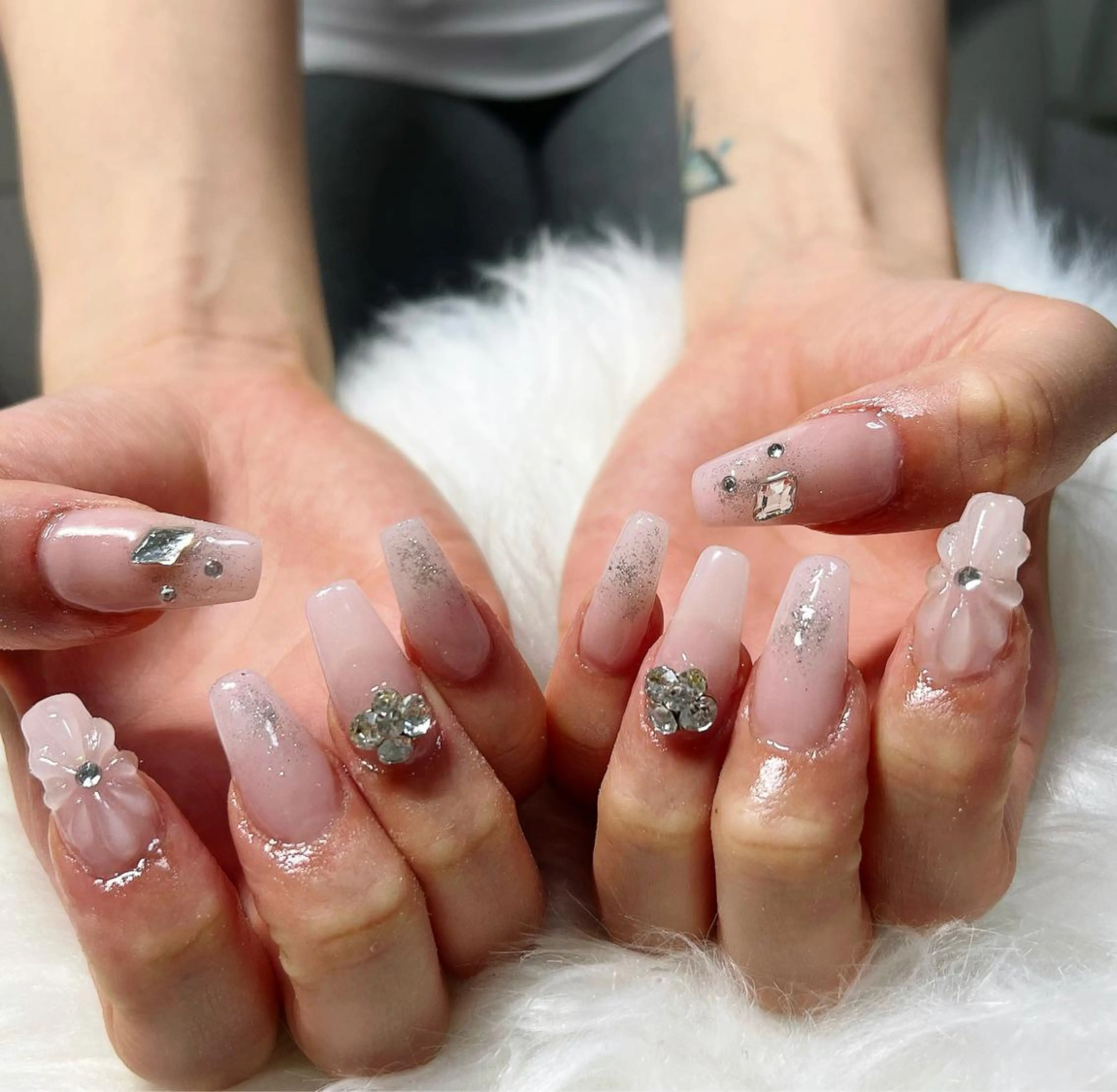 ロング ハンドネイル mao .のネイルデザイン