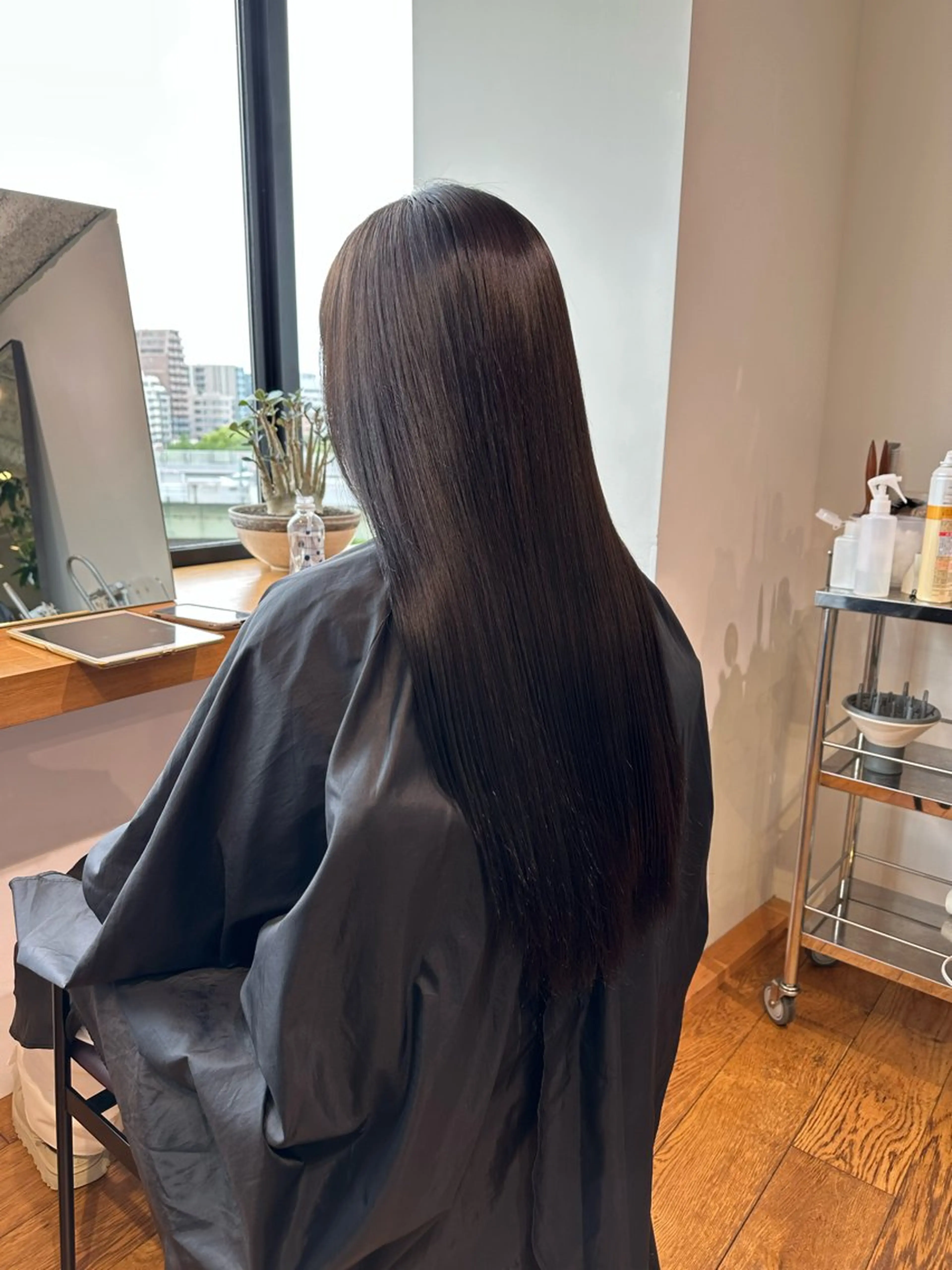 ロング カラー パーマ ストレートパーマ カット 縮毛矯正 トリートメント 和田 あおいのヘアスタイル