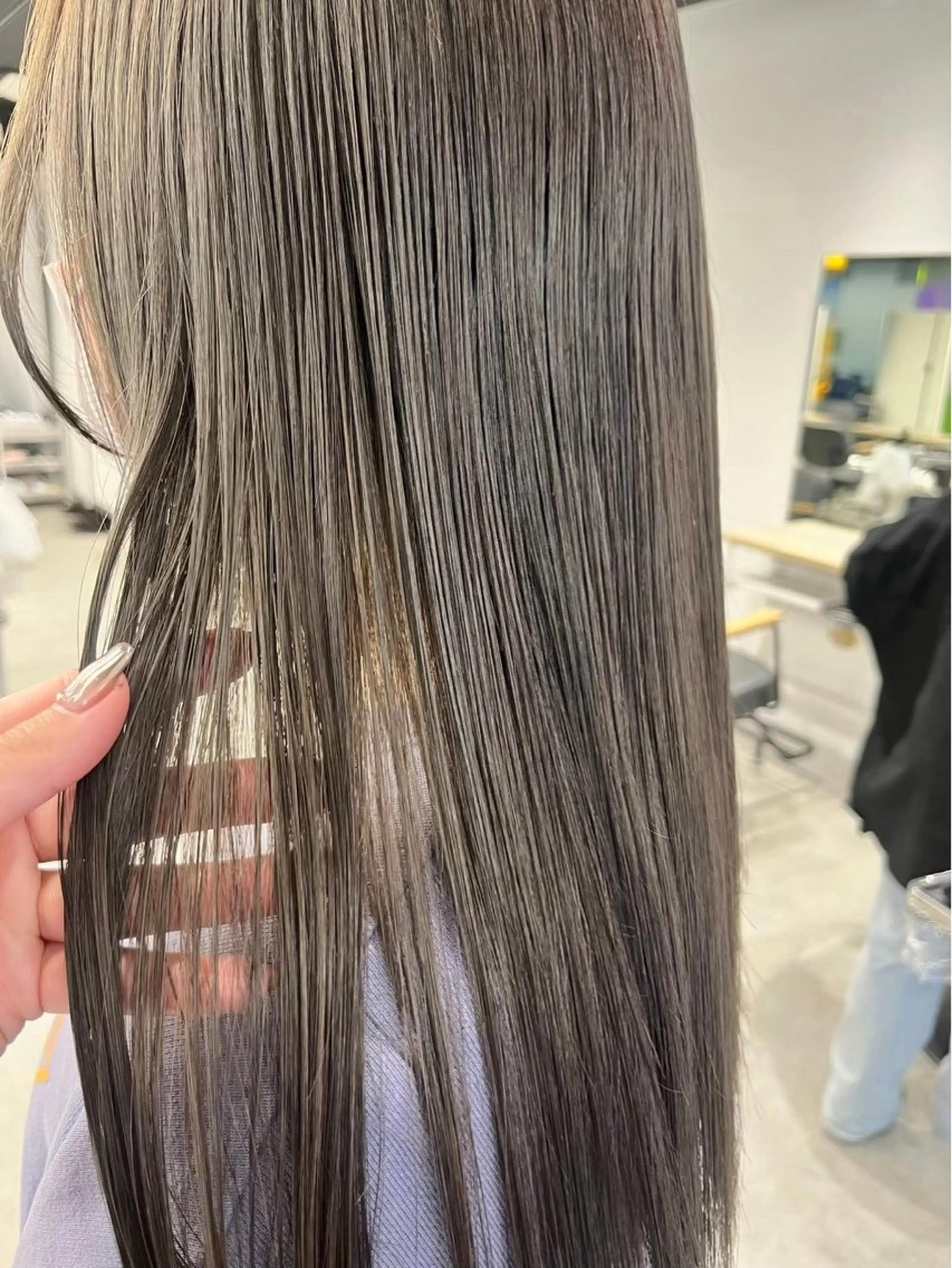 カラー ブリーチ ケアブリーチ デザインカラー ダブルカラー イヤリングカラー 酸性ストレート /ハイトーン/つばさのヘアスタイル