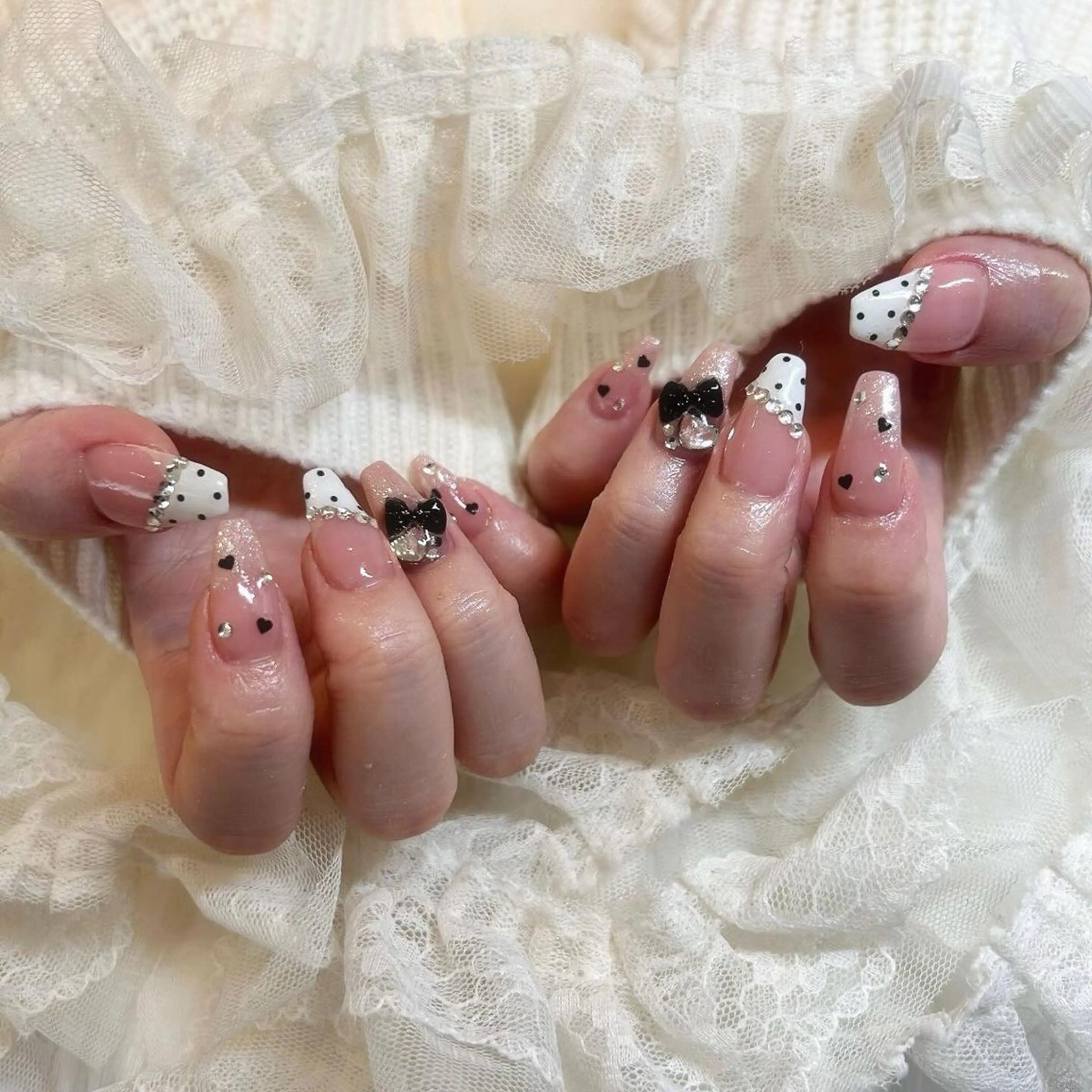 カラー グラデーションカラー ピンクカラー ハンドネイル AIN Nailのネイルデザイン