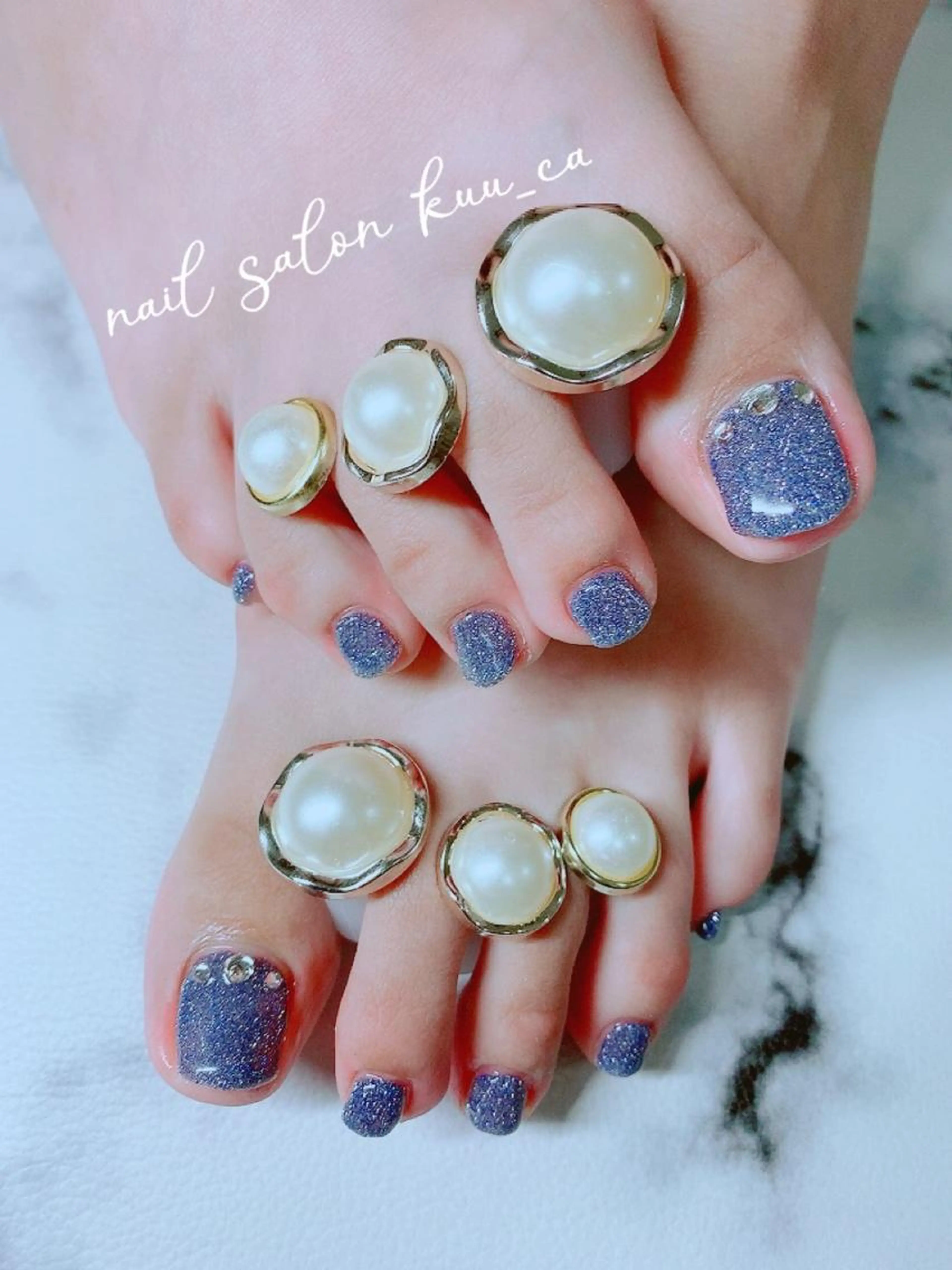 【オフなし】フット✨フラッシュネイル♡上品な輝きは別格♬ガラストップコート仕上げ✨の写真