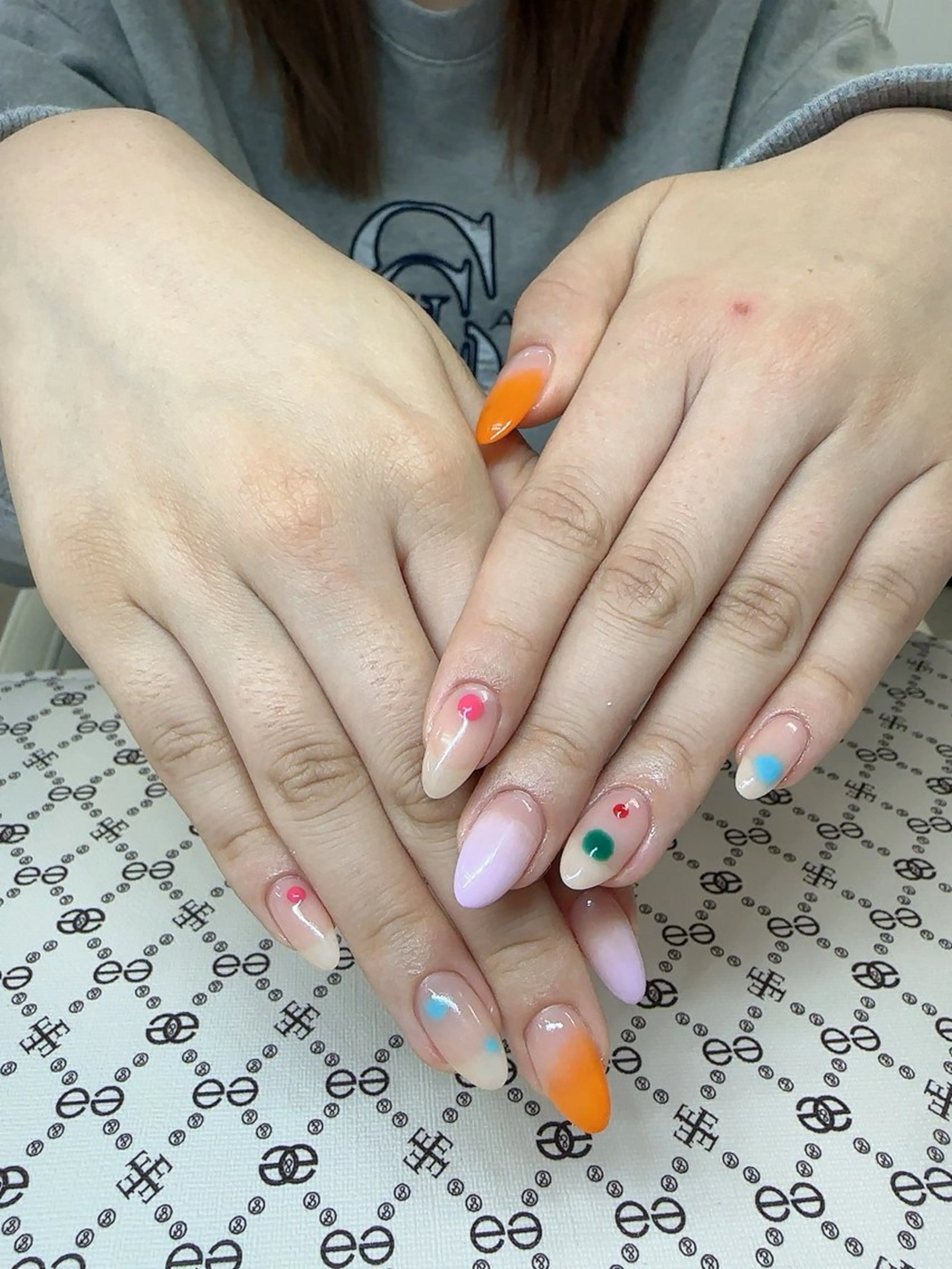 ネイル ハンドネイル VIVIAN リサのネイルデザイン