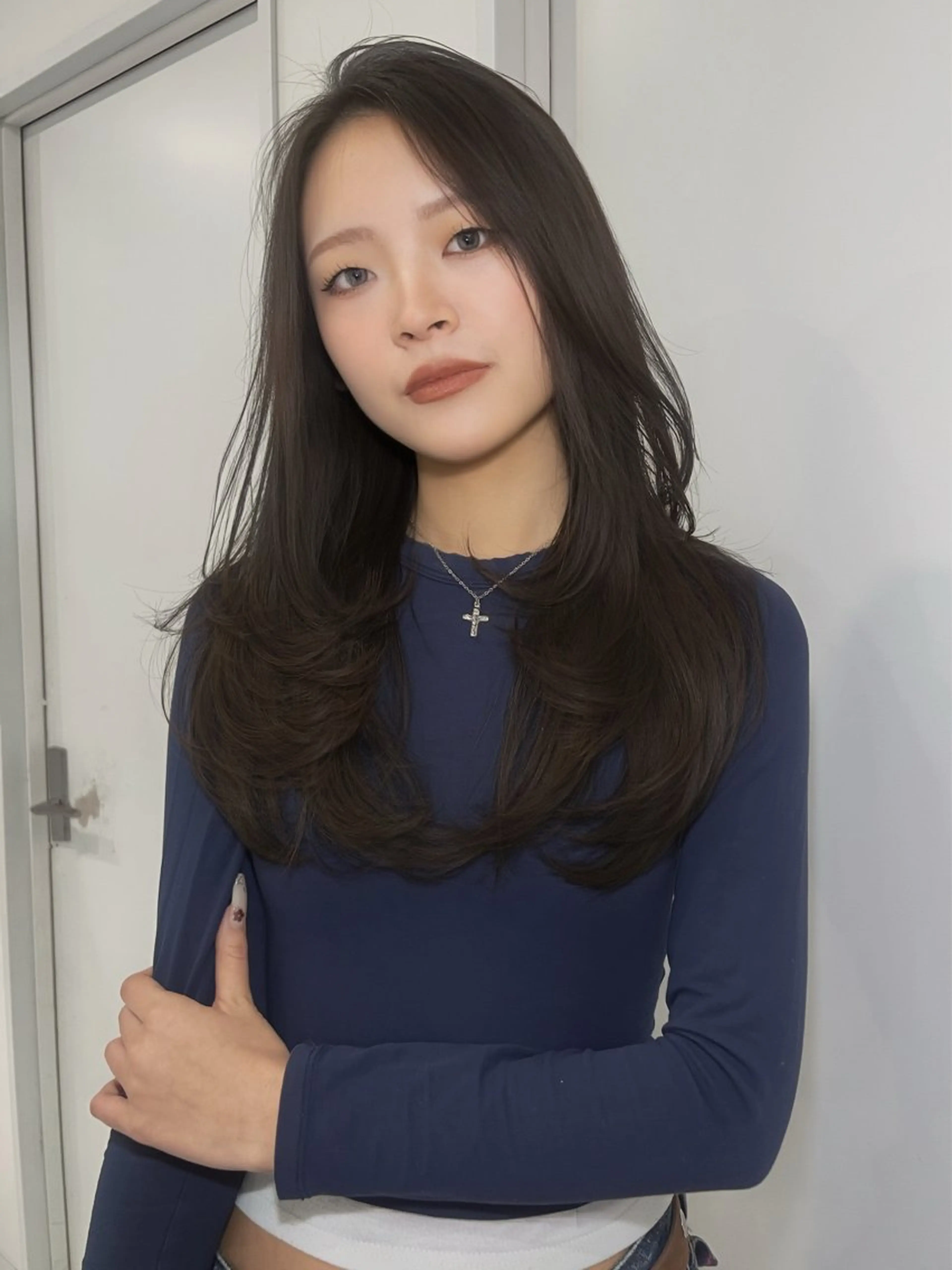 ロング レイヤーカット YOLO/ HANAのヘアスタイル