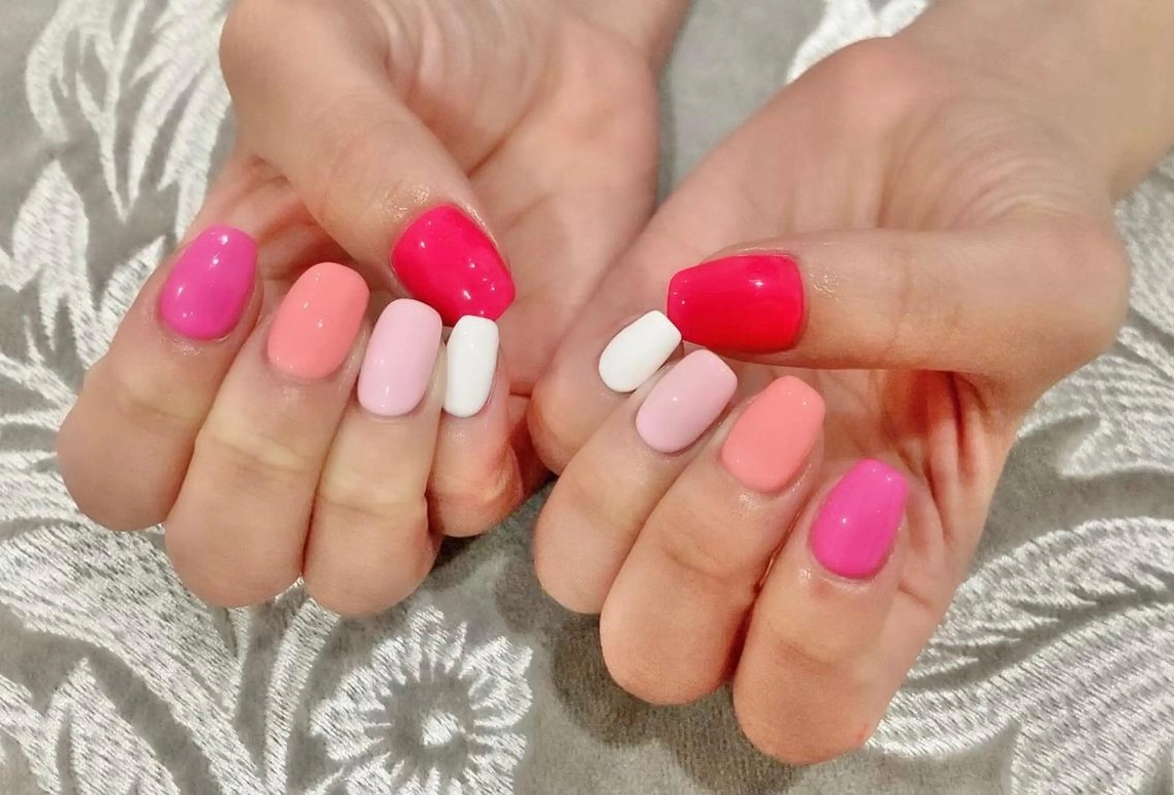 ネイル 長さ出し ジェルネイル 韓国ネイル マグネットネイル 持ち込み ハンドネイル Nail&eye Belire 新宿のネイルデザイン