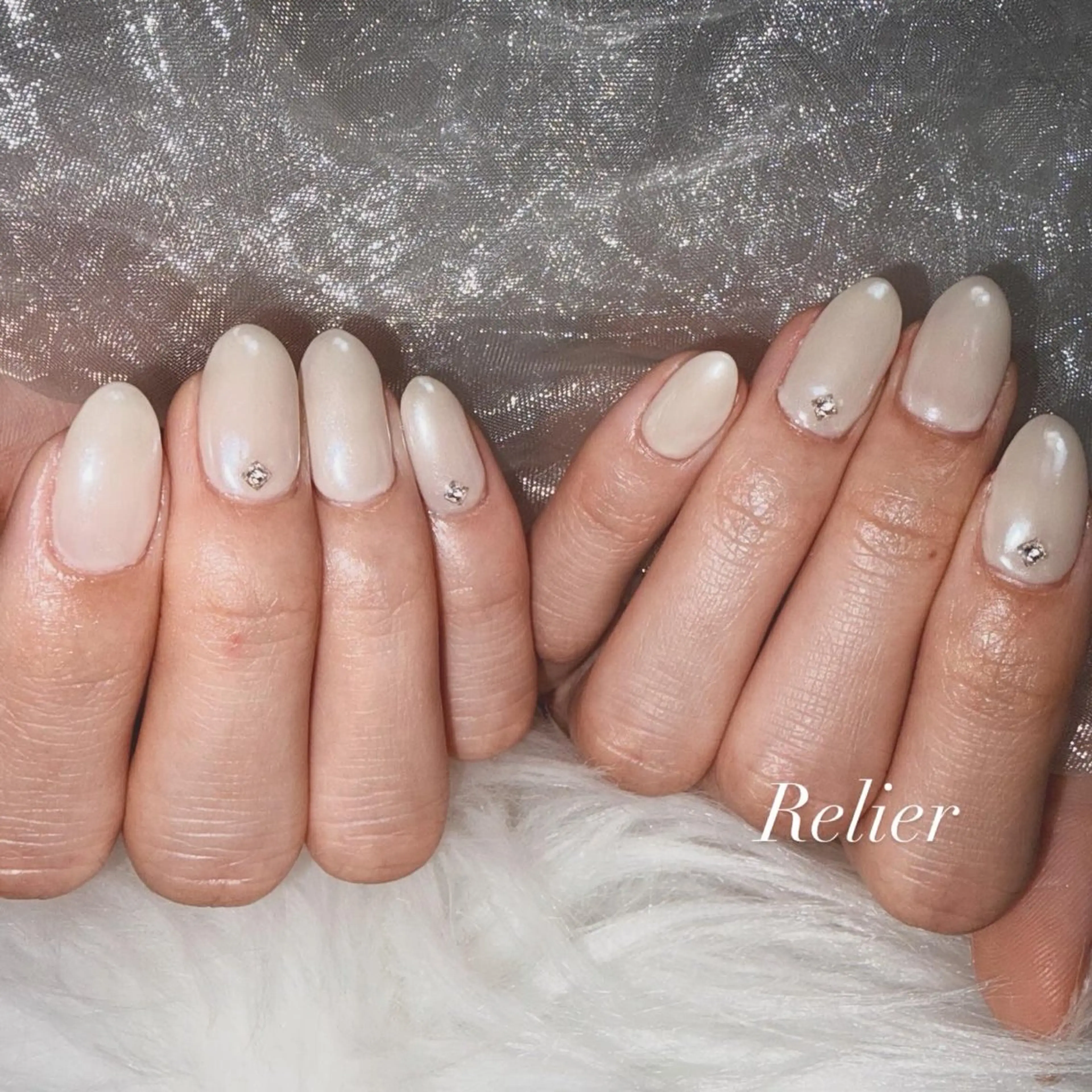 ネイル ホワイト ハンドネイル Relier Airiのネイルデザイン