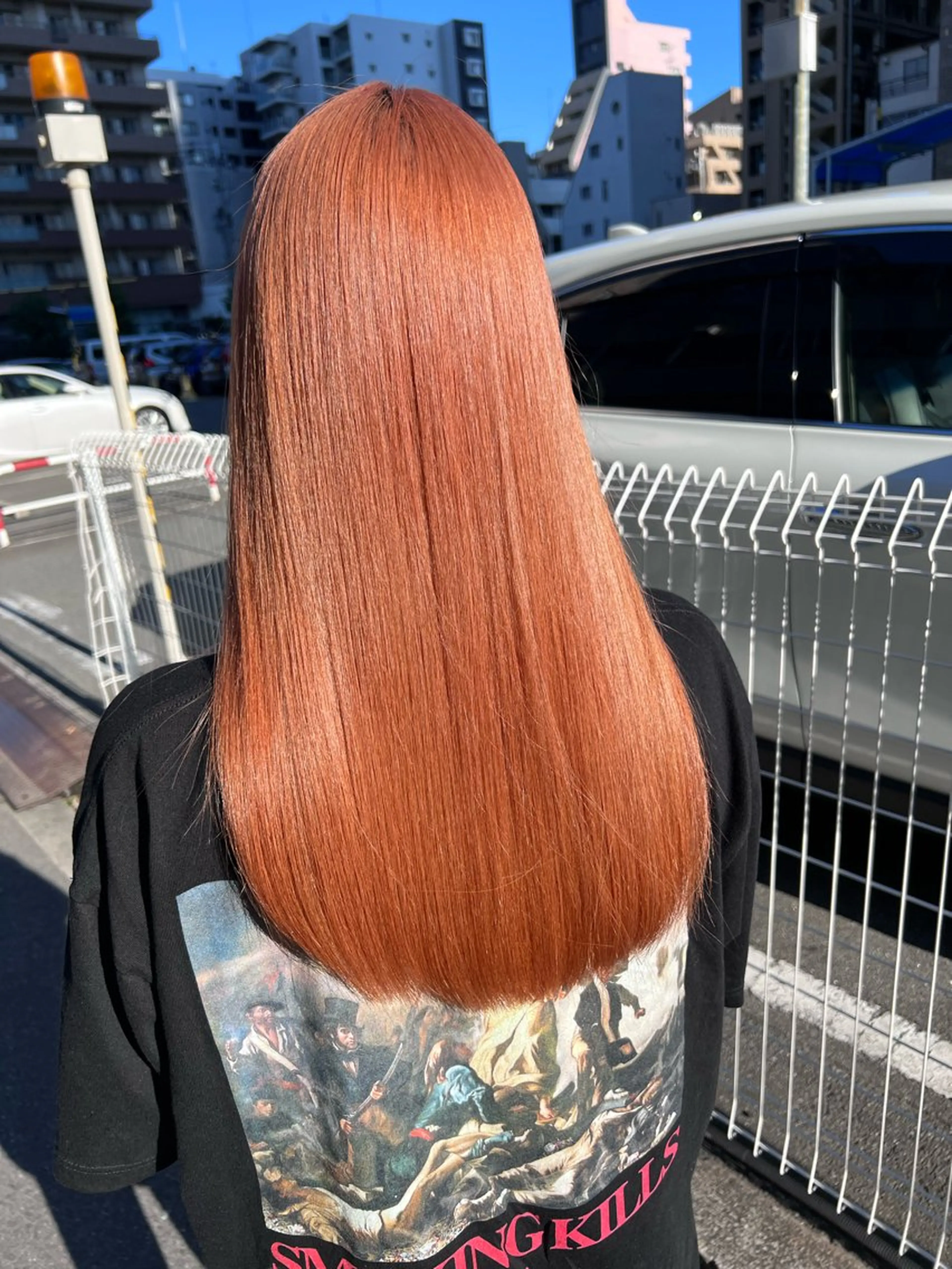 ロング カラー ハイトーンカラー オレンジ リアム 【LIam】のヘアスタイル