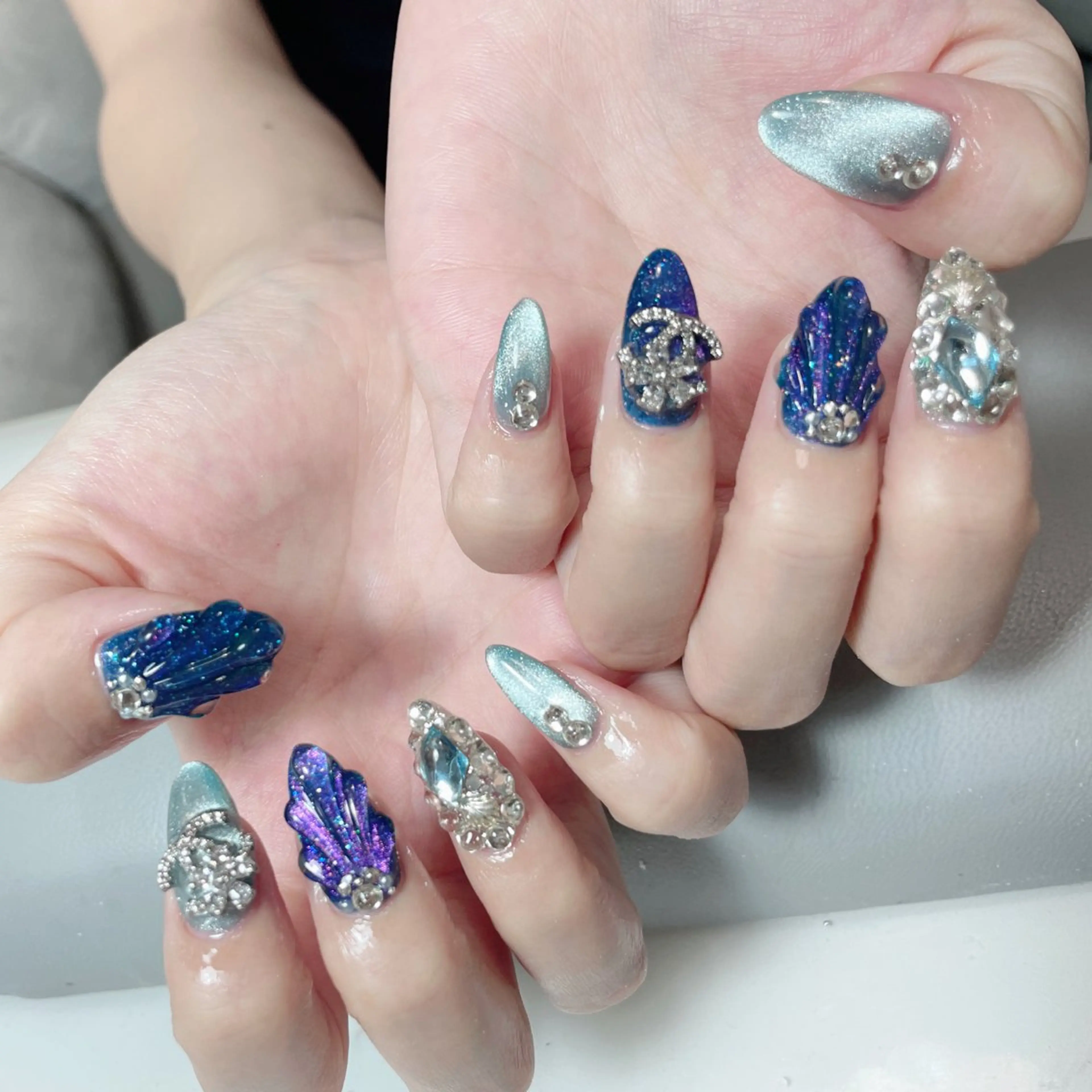 ネイル AngelChris ビューティーサロンのネイルデザイン