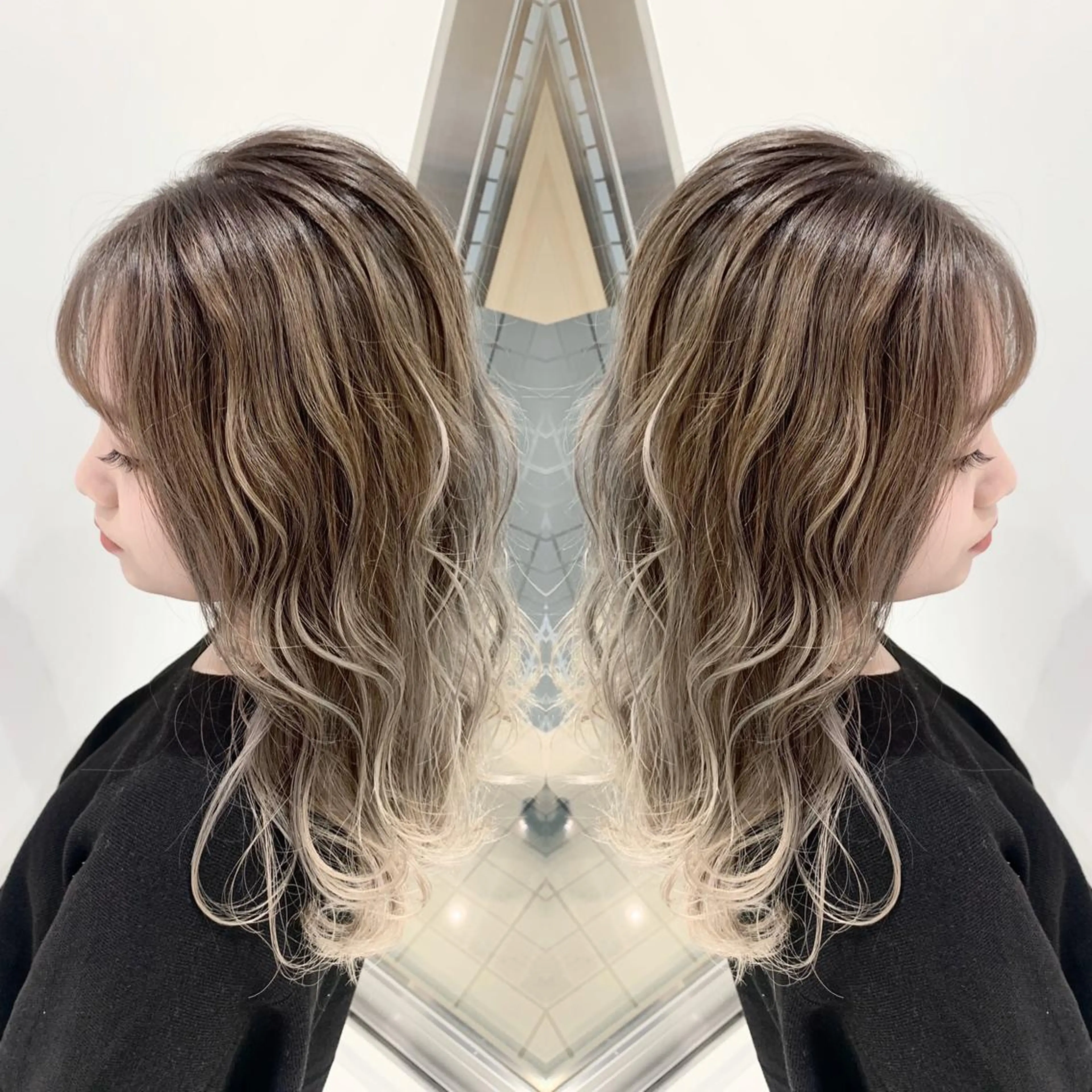 セミロング カラー グレージュ カット ヘアカラー トリートメント N° jillva ♦️川端裕司♦️のヘアスタイル