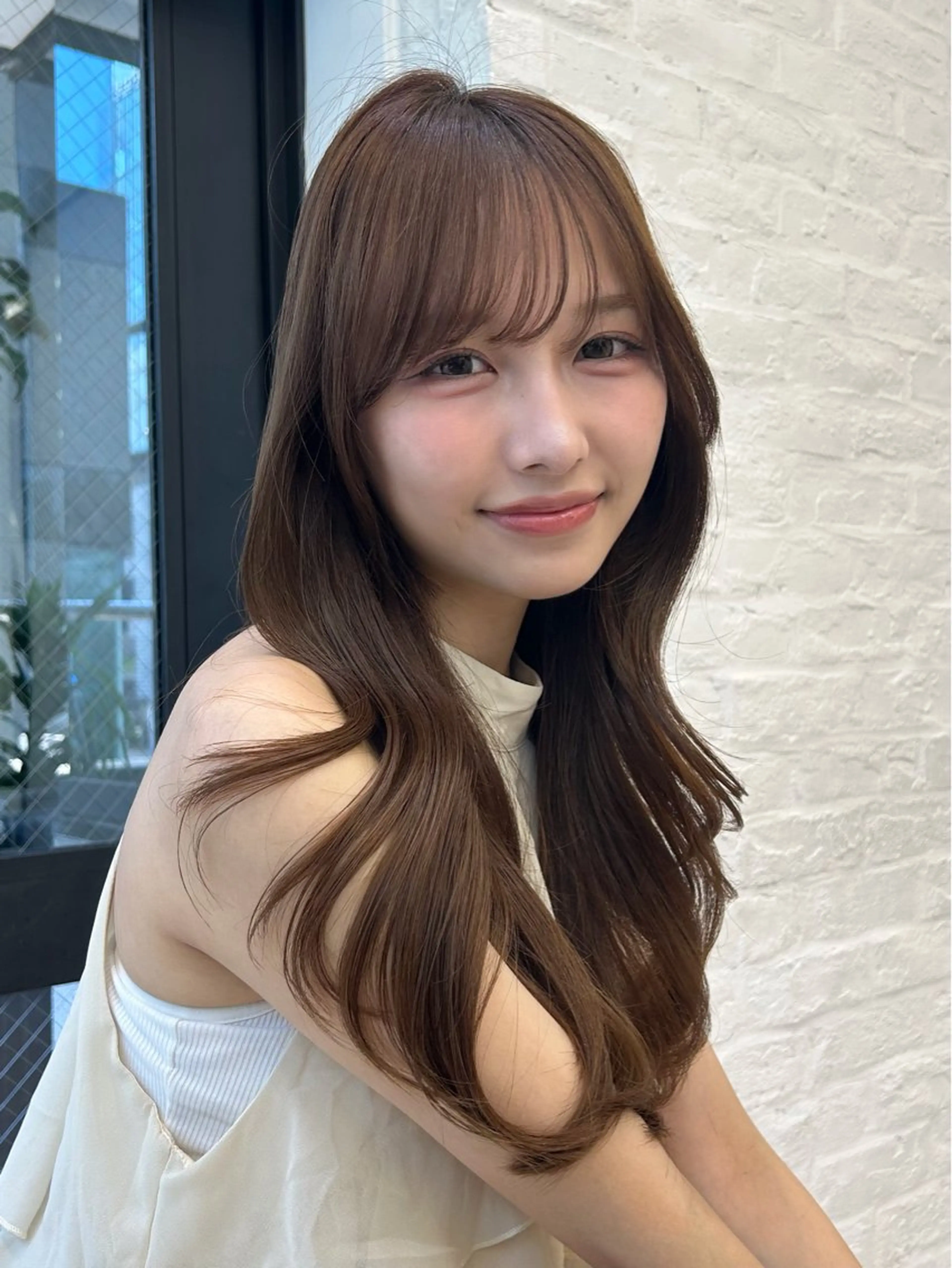 ロング カラー ベージュカラー 韓国風ヘア レイヤーカット カット ヘアカラー トリートメント 韓国ヘア/顔周り ヘアセット/加藤優里のヘアスタイル