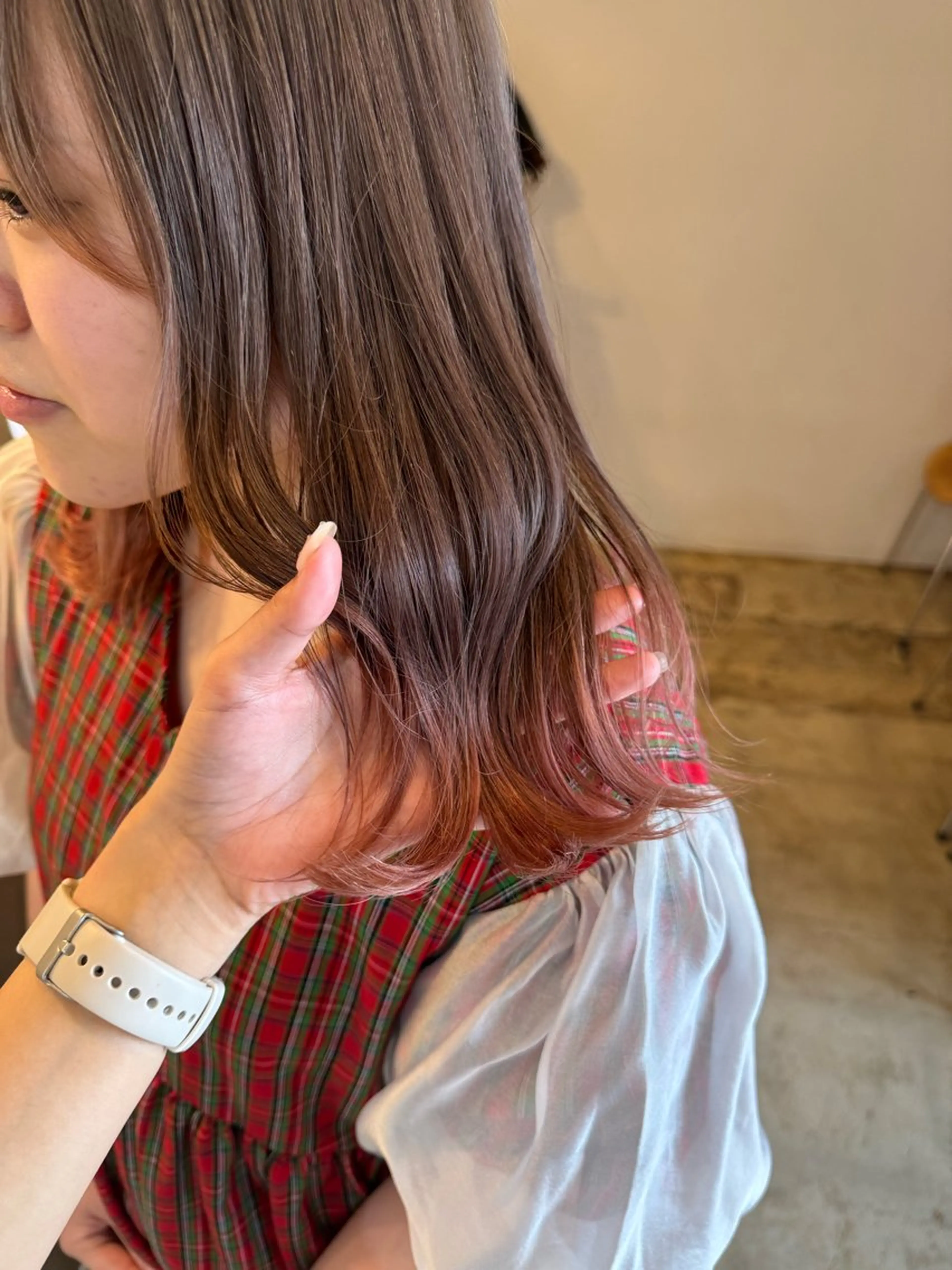 ミディアム カラー ブリーチ ピンクカラー カット ヘアカラー トリートメント 咲良 / allum 鈴鹿のヘアスタイル