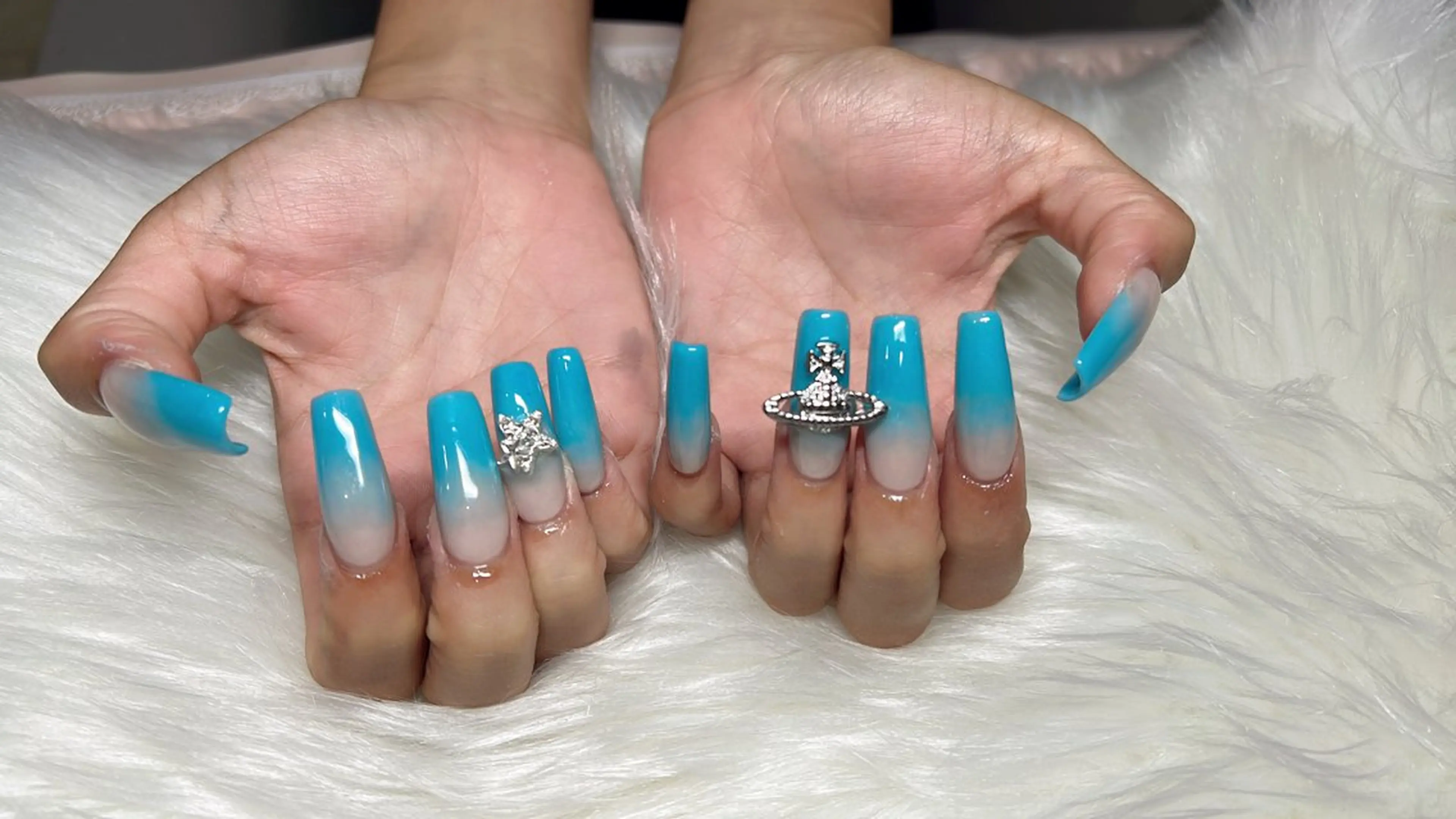 セミロング ネイル 《LB》ラブリエ Nail&eyeのマツエク・マツパデザイン