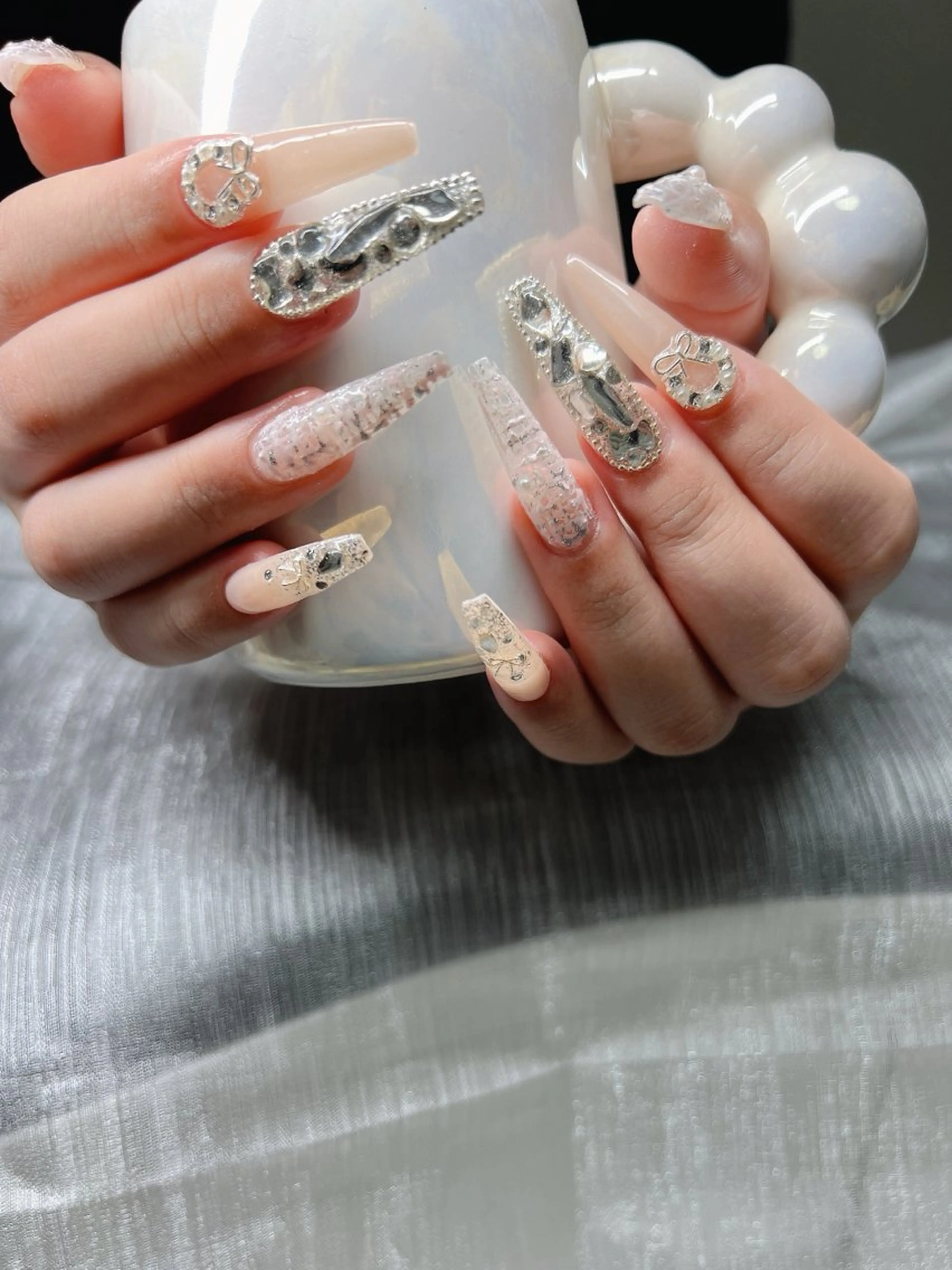 ネイル オーロラネイル チークネイル 長さ出し フットネイル フレンチネイル ハンドネイル Lee Nailsのネイルデザイン