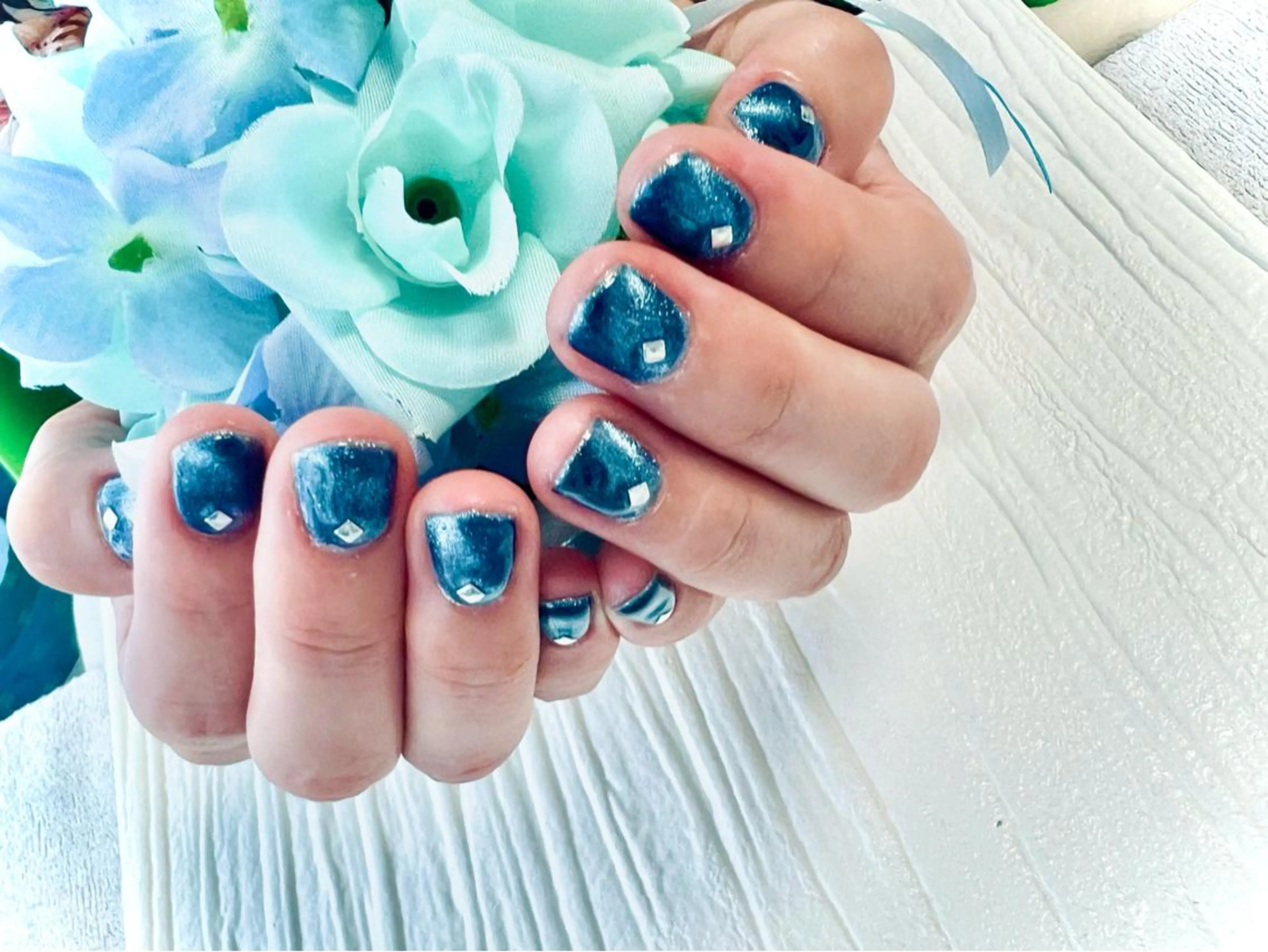 カラー ネイル マグネットネイル マグネットワンカラー ワンカラーネイル nail salon Defiのネイルデザイン