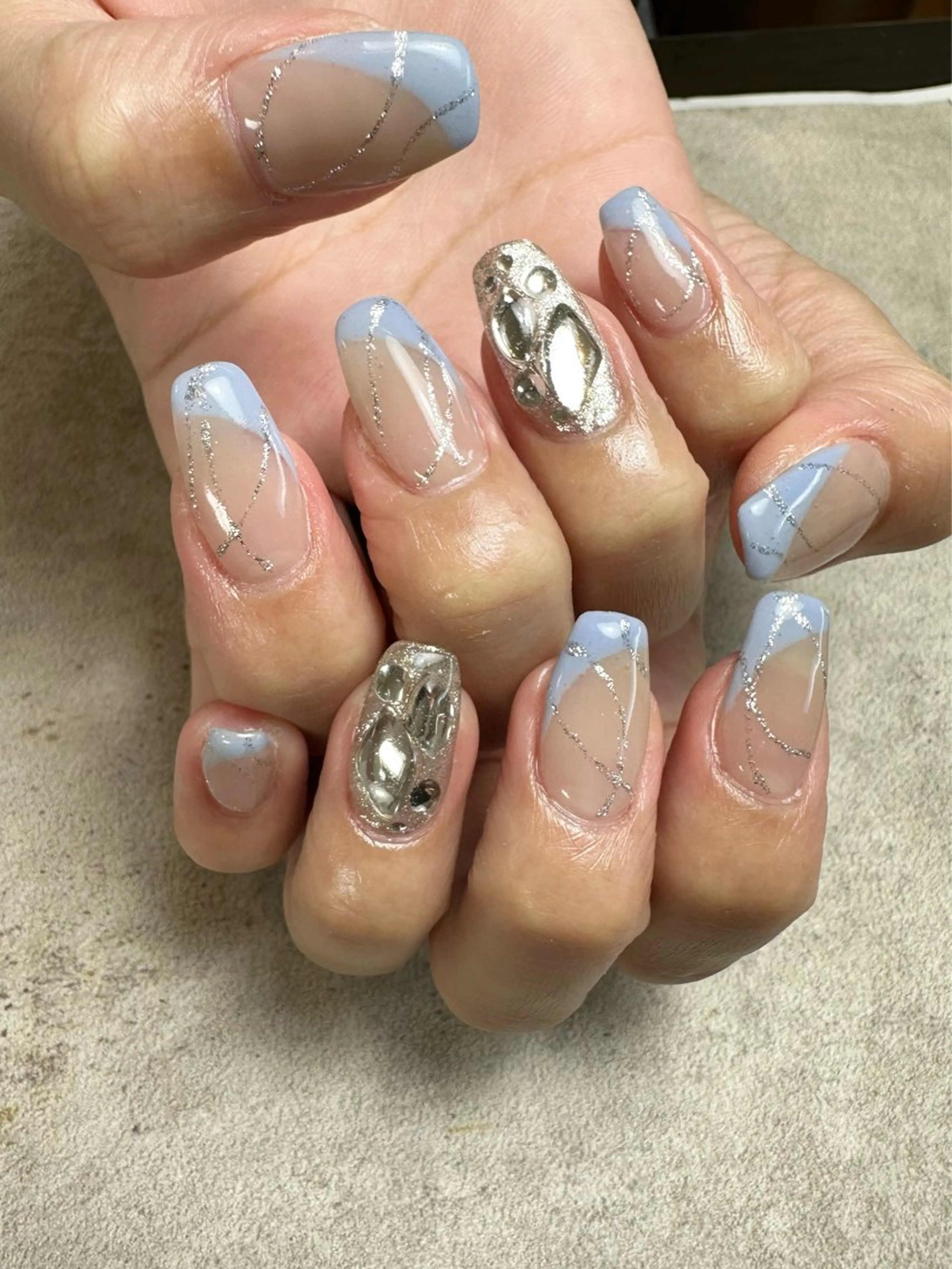 ネイル ブルー フレンチネイル ラメ(グリッター) nailroom Anmie.のネイルデザイン