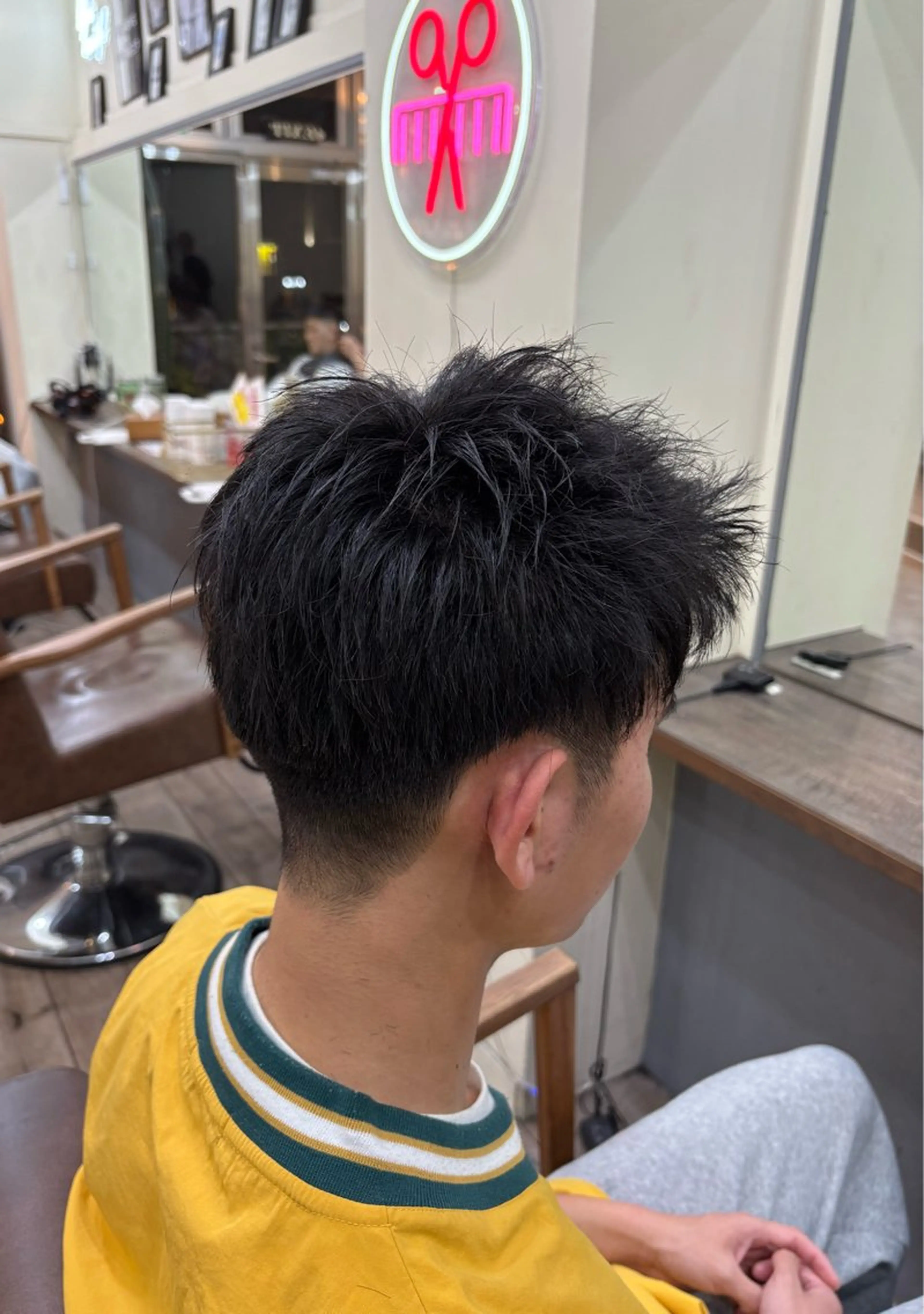 メンズ カット WEST OLAND 黒坂佳乃のヘアスタイル