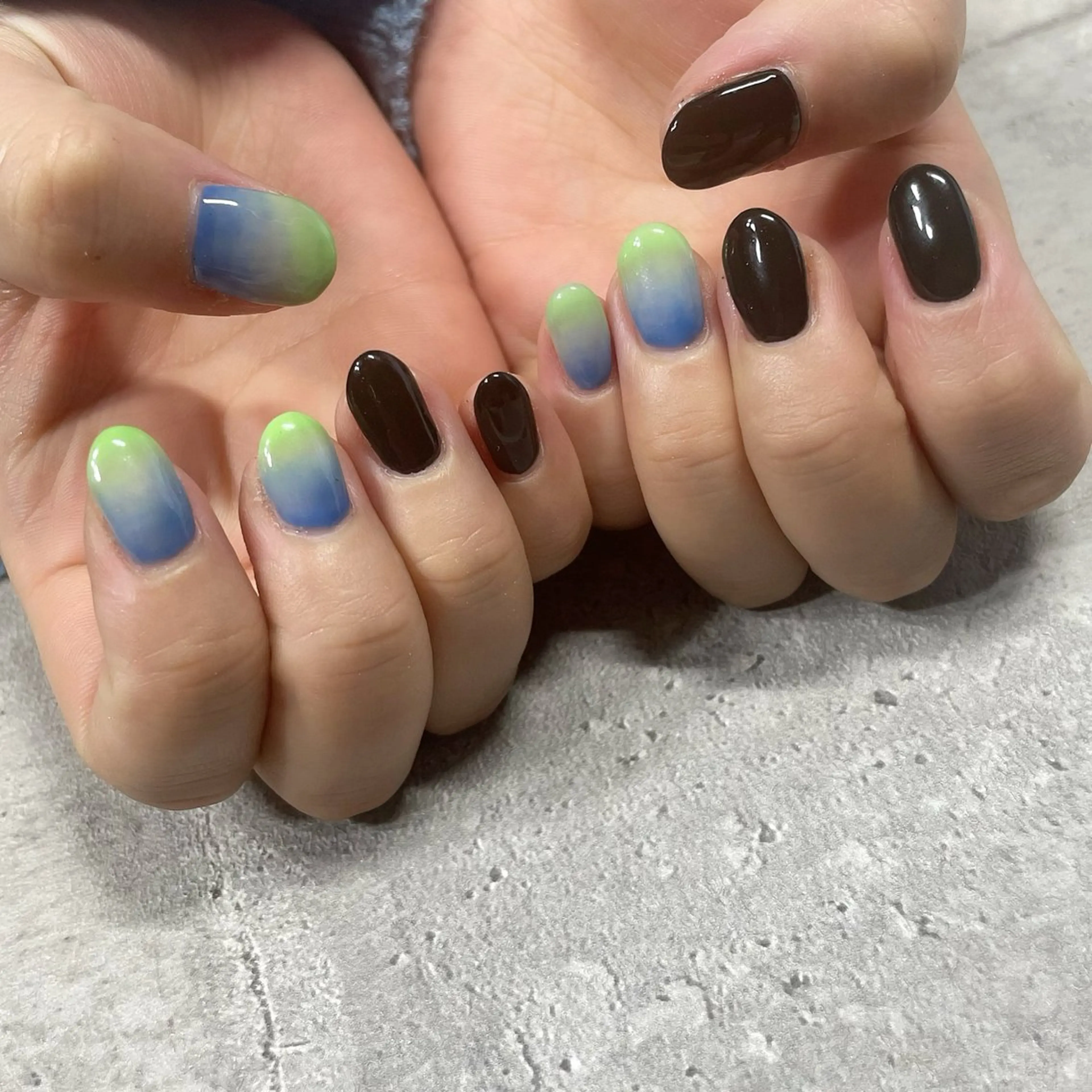 ネイル ジェルネイル 東 千夏のネイルデザイン