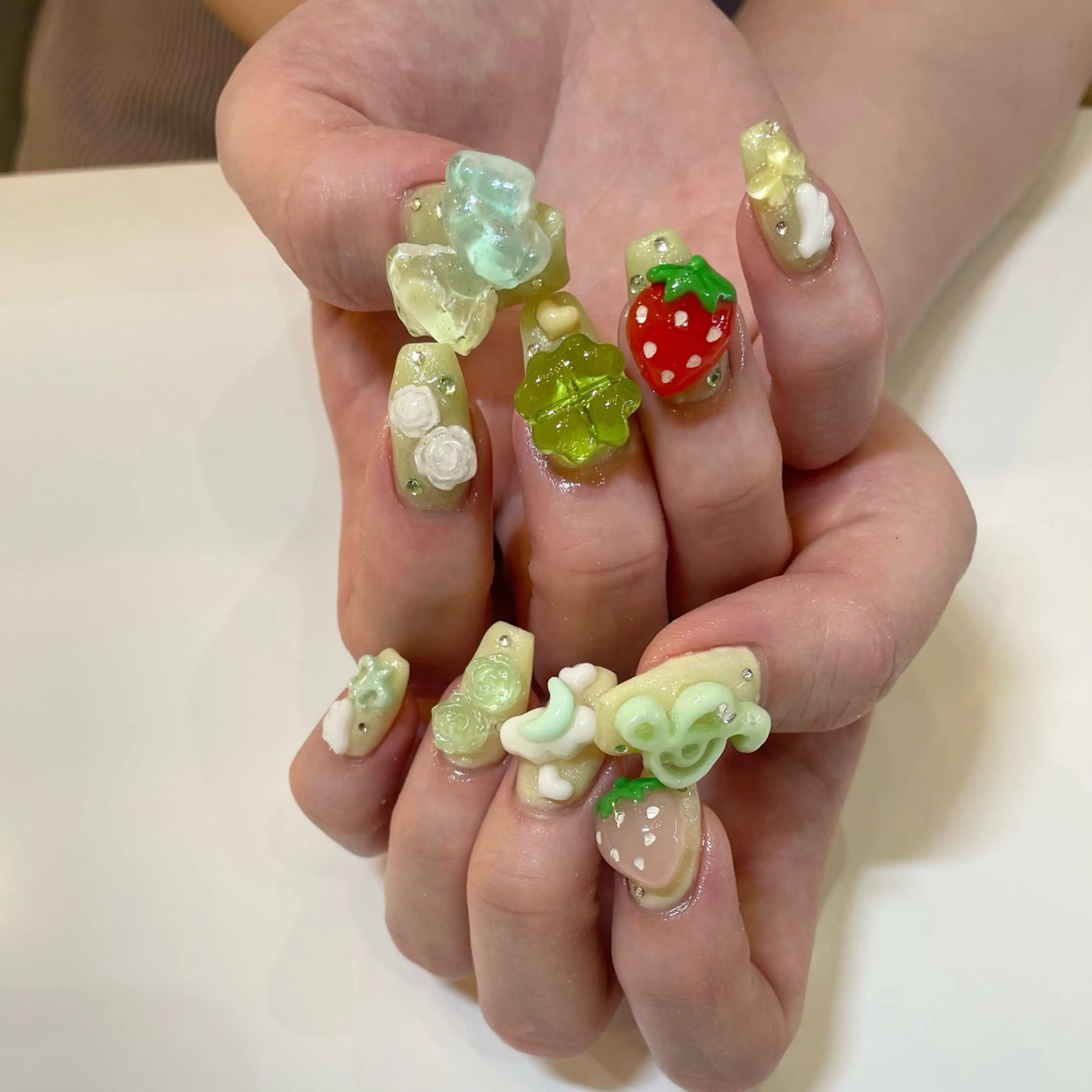 ネイル Nail Salon Gummi.のネイルデザイン