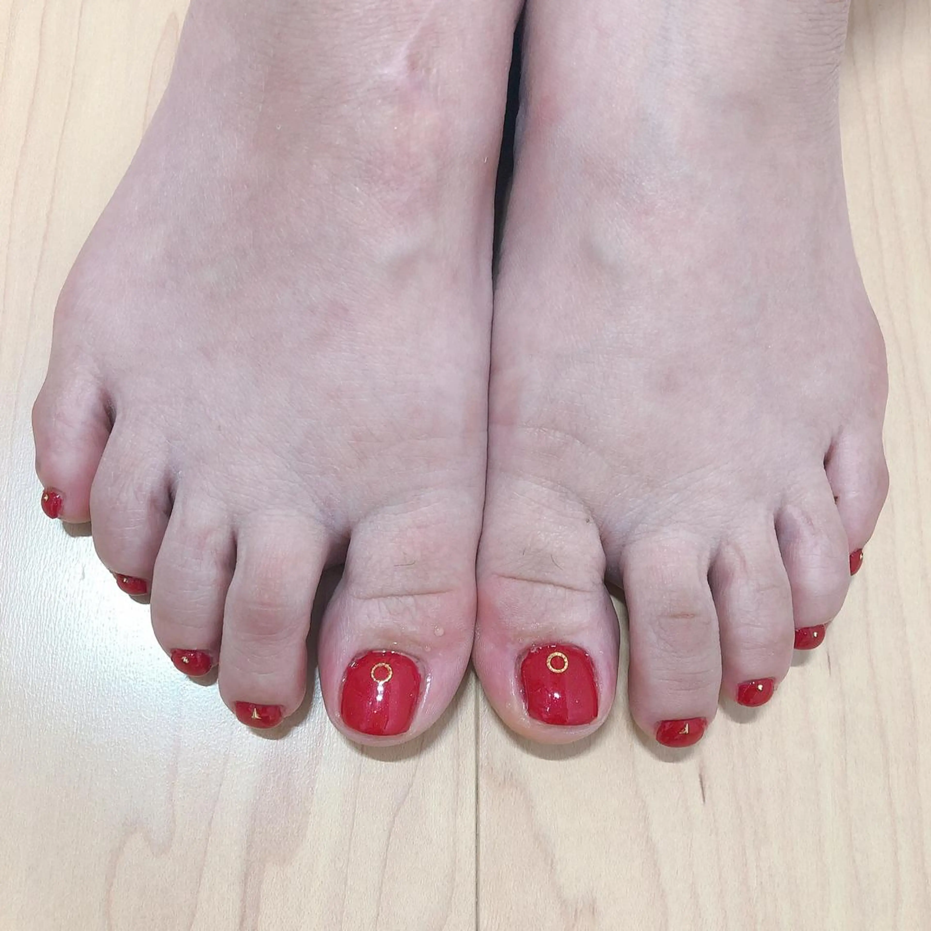 ネイル フットネイル ワンカラーネイル 奥園 良恵のネイルデザイン