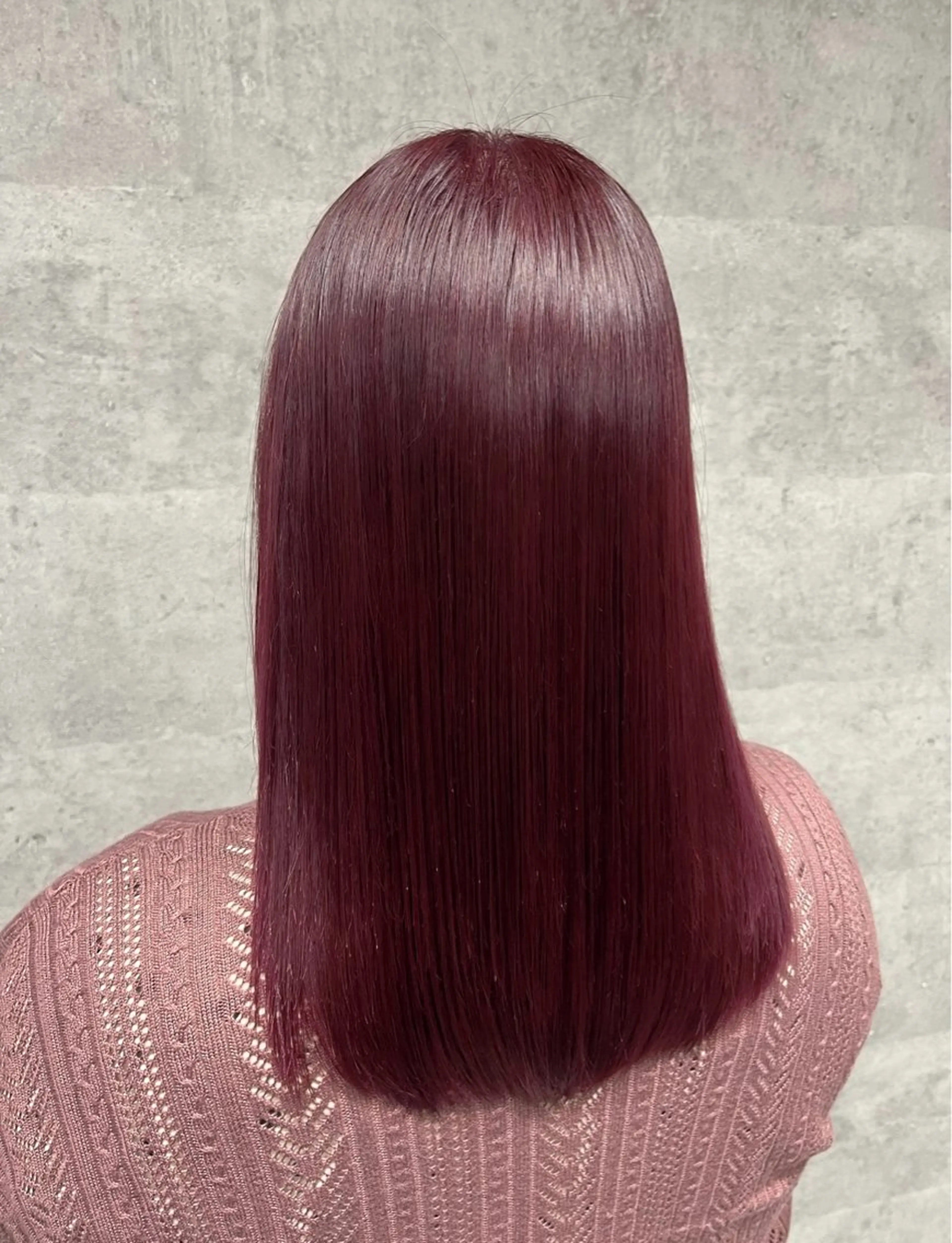 ロング カラー HOHOMI （ほほみ）のヘアスタイル