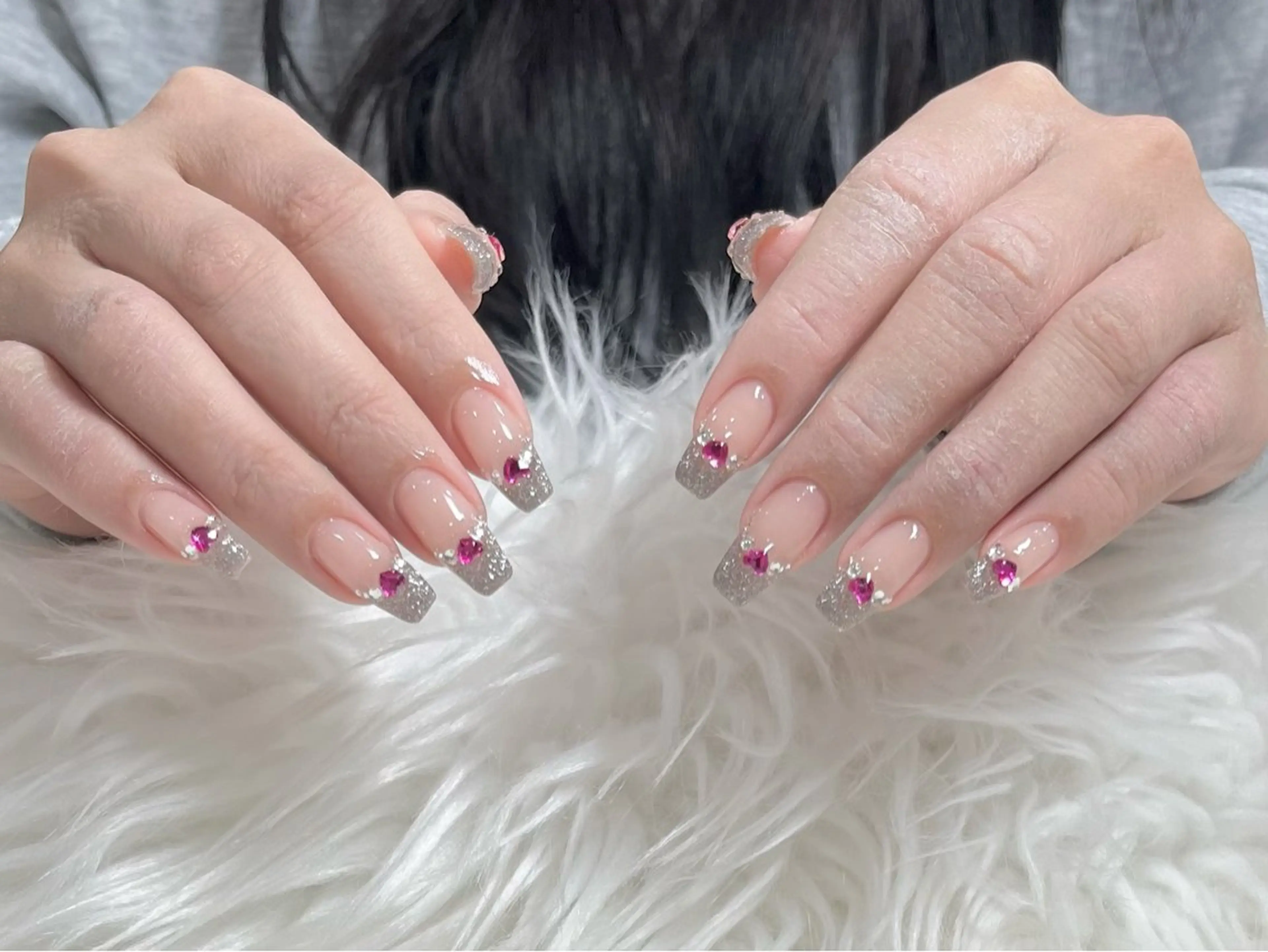 ネイル フレンチネイル キラキラネイル ラメ(グリッター) ハンドネイル FLY Nail Salonのネイルデザイン