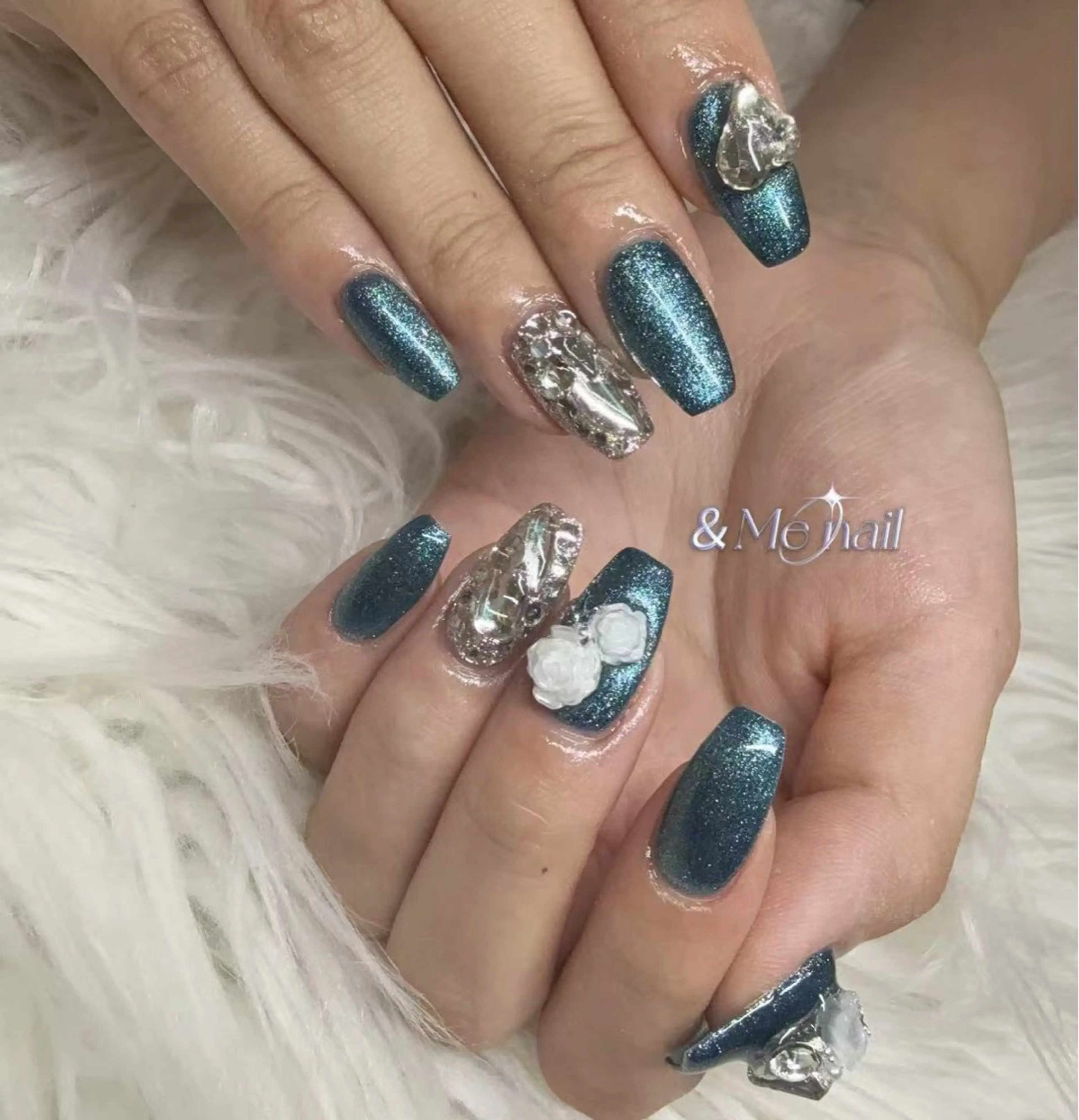 ネイル ハンドネイル &ME ネイルサロンのネイルデザイン