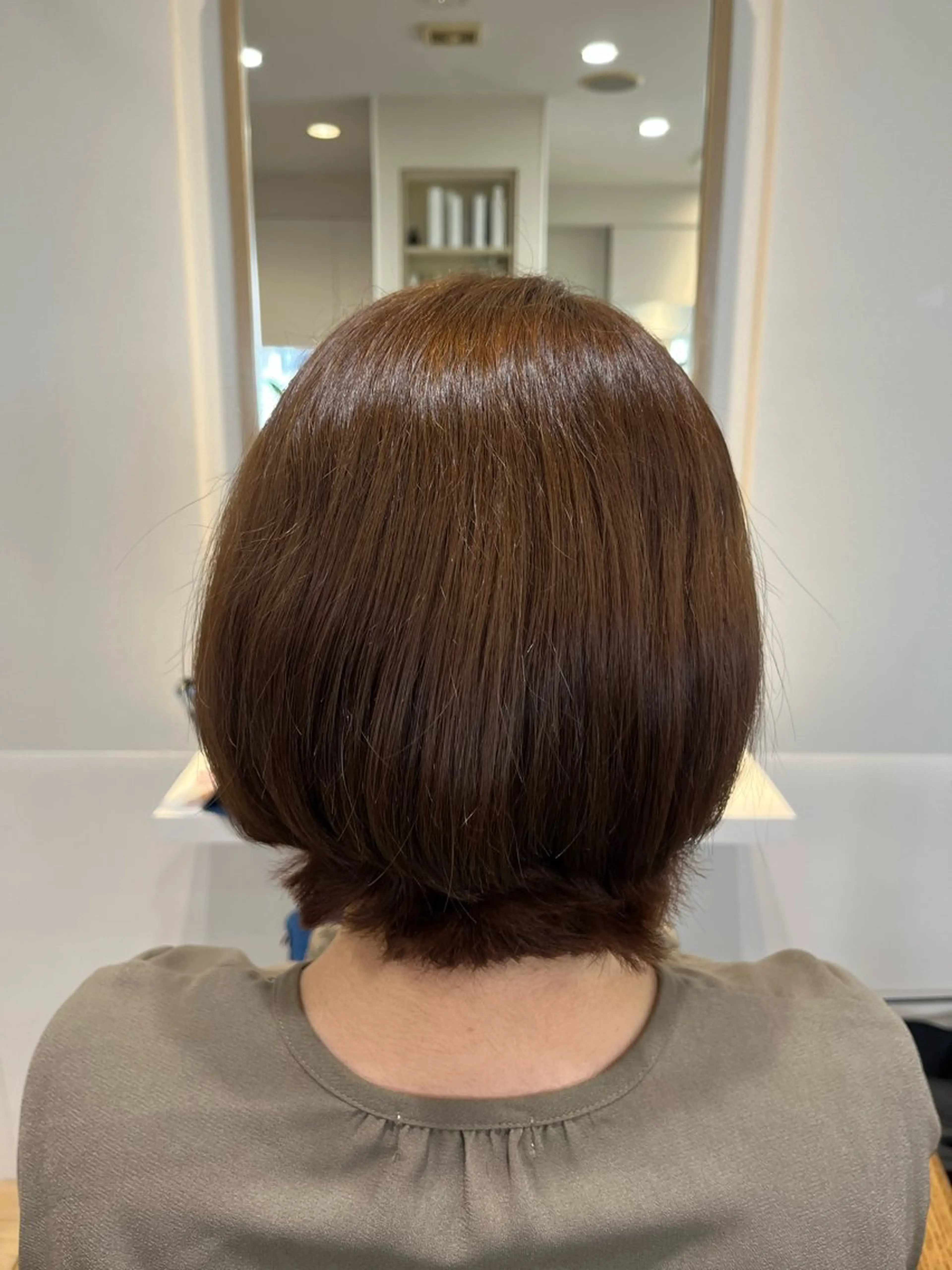 ショート 小鴨 美佳のヘアスタイル