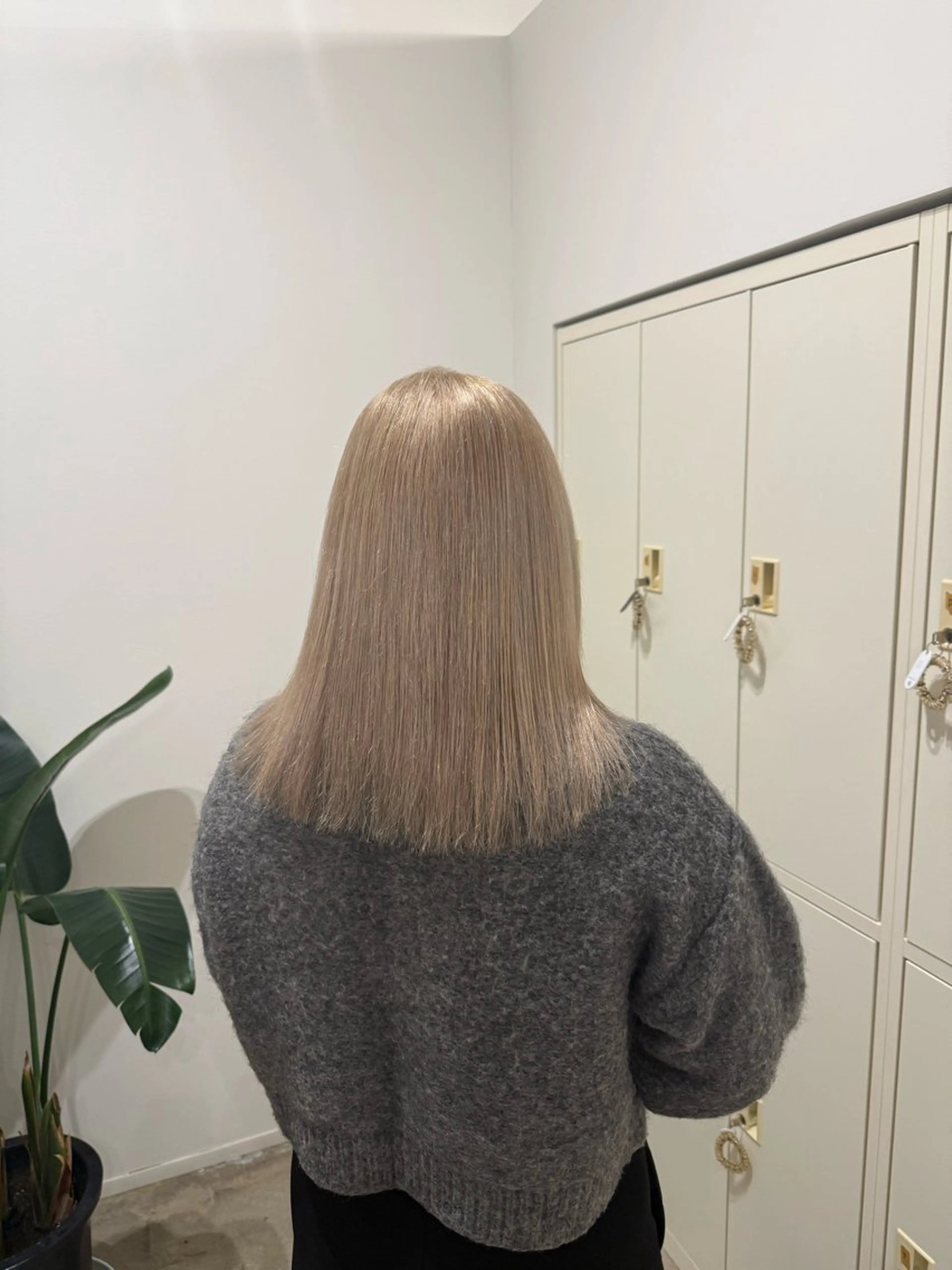 ミディアム カラー eclat hair's BEAU group所属・吉川 莉央のヘアスタイル