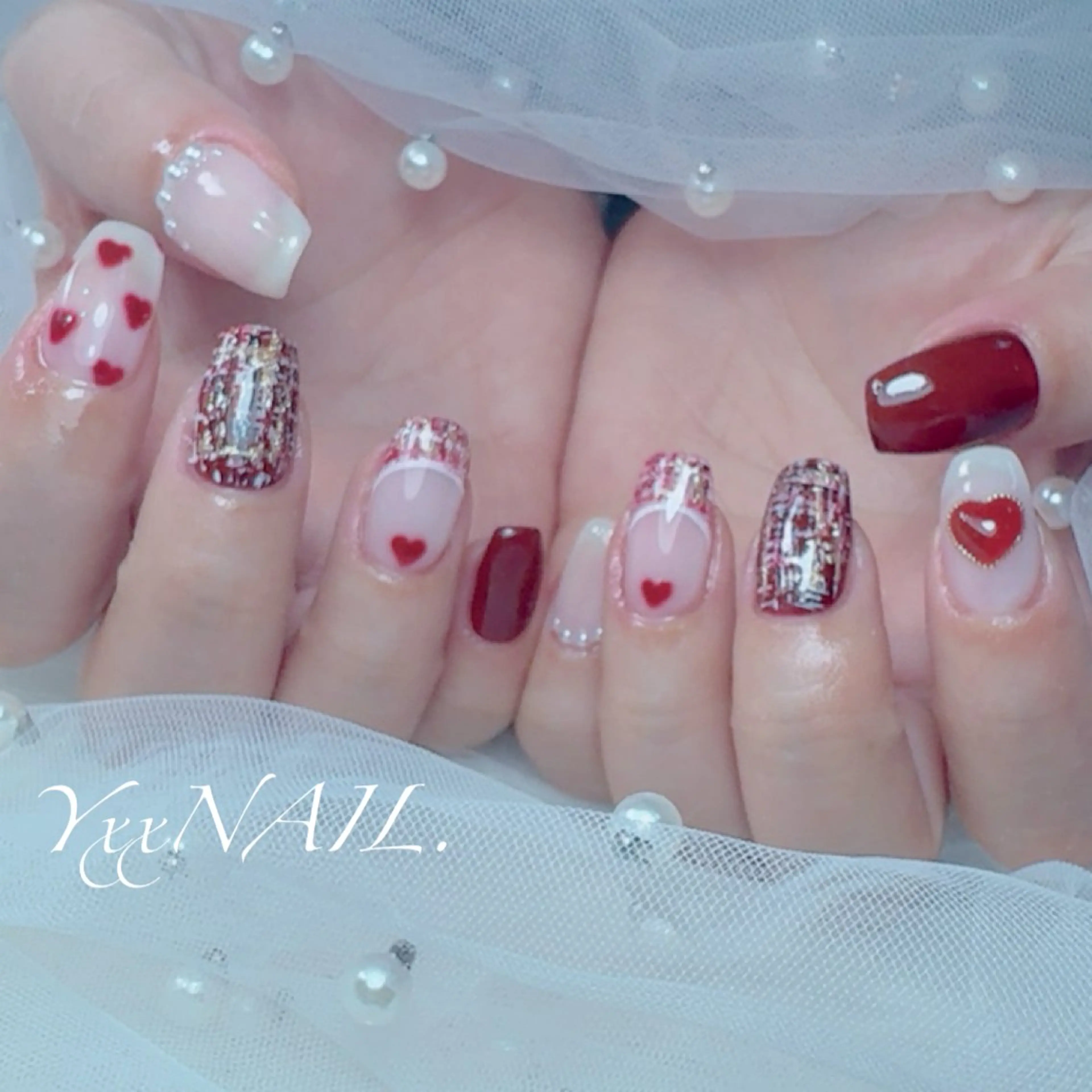 ネイル バレンタイン ハンドネイル フットネイル プライベートサロン 🩵YxxNAIL.のネイルデザイン