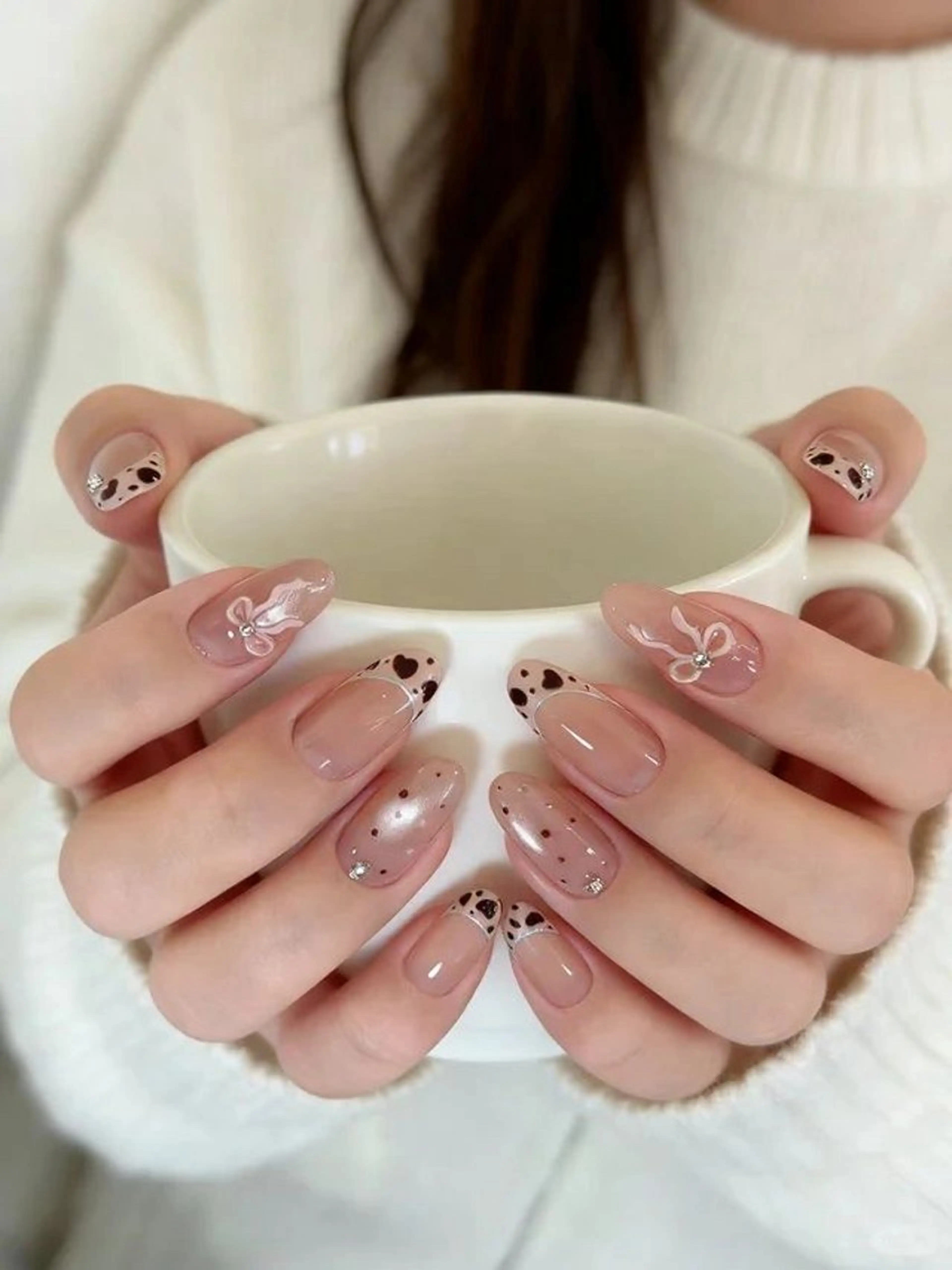 カラー グラデーションカラー ピンクカラー ハンドネイル AIN Nailのネイルデザイン