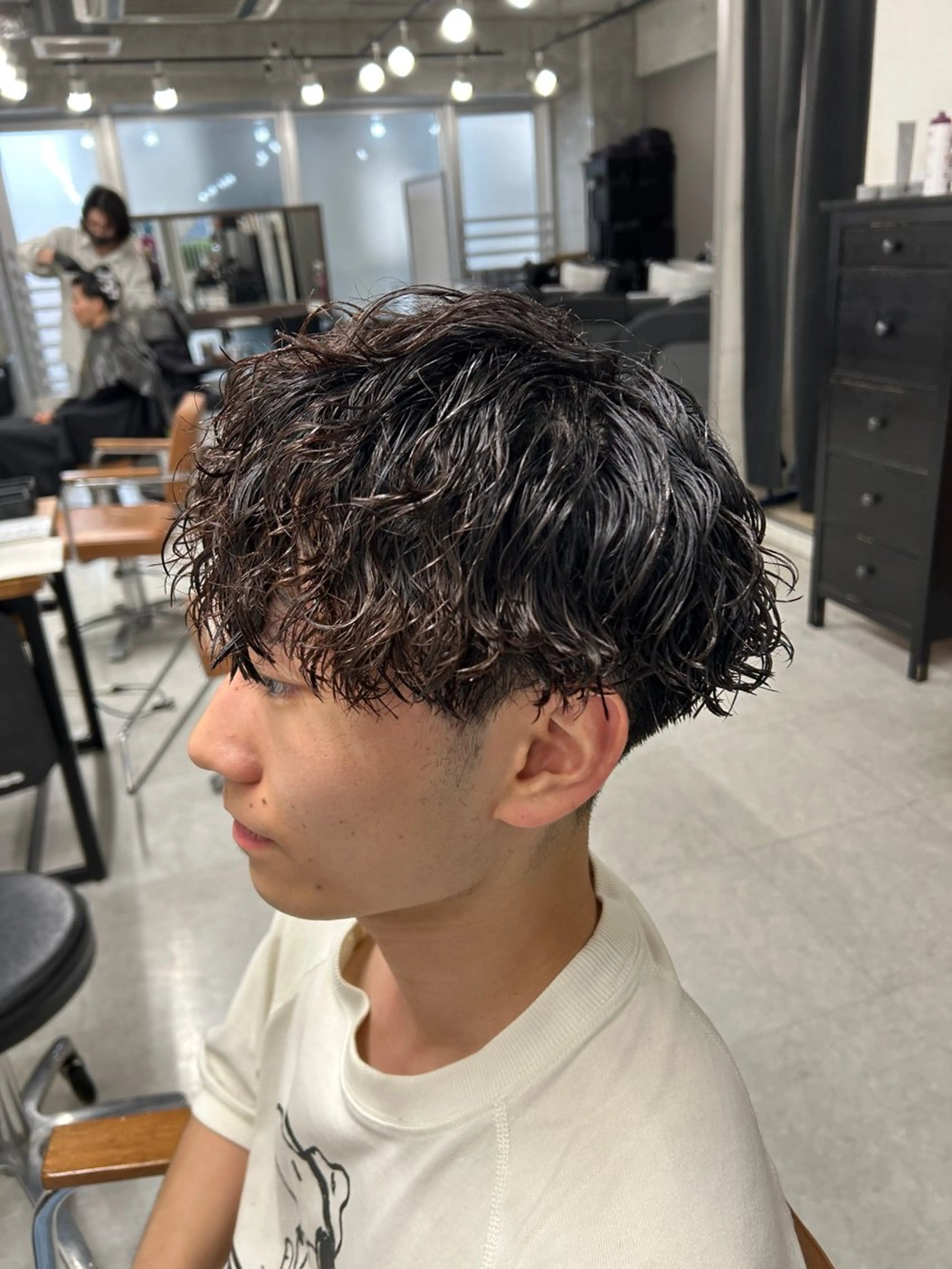 メンズ カット パーマ トリートメント ヘッドスパ ヘアセット カズキ🌼曲がる 縮毛矯正のヘアスタイル