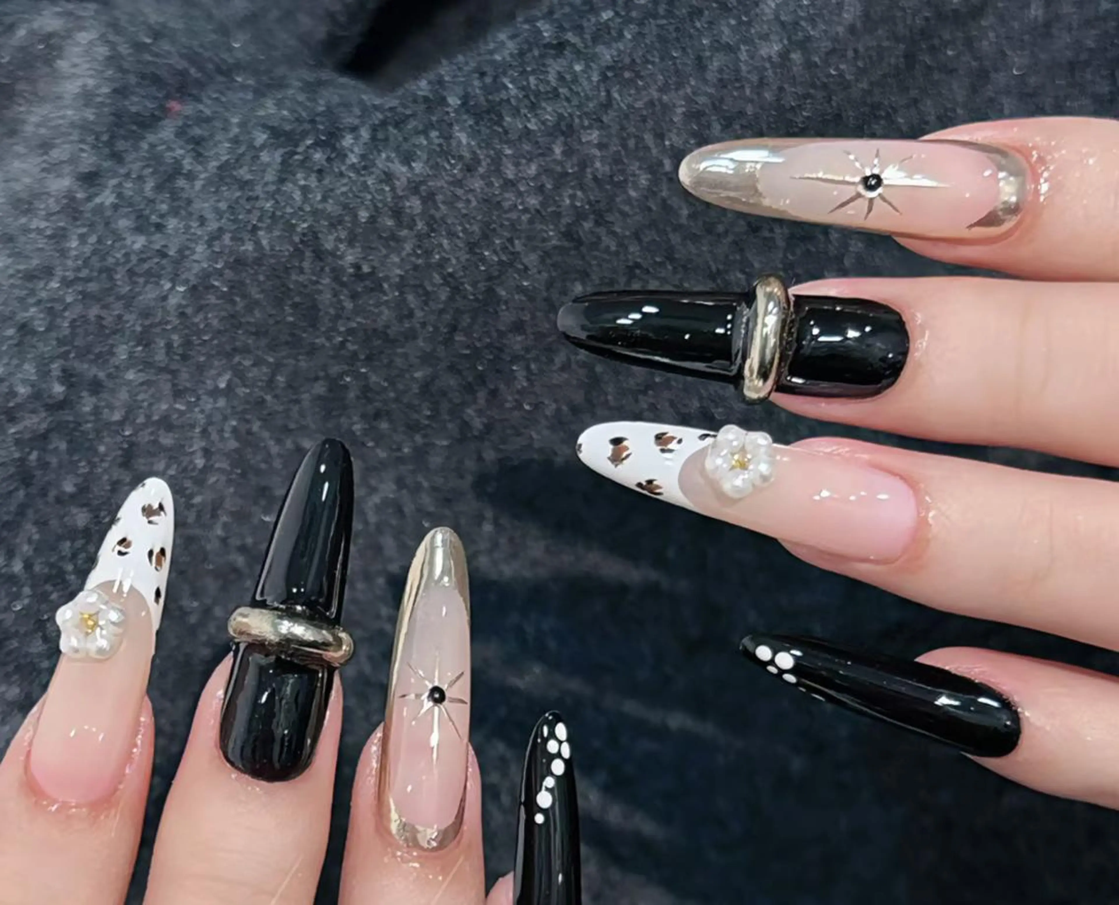 ネイル ハンドネイル 🎀 Ayaka_nailのネイルデザイン